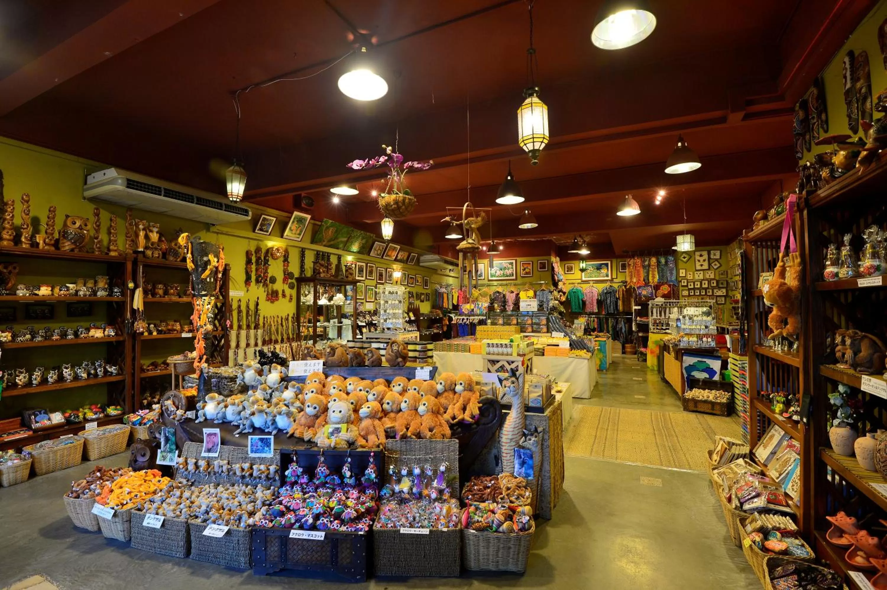 On-site shops in Asiana Hotel