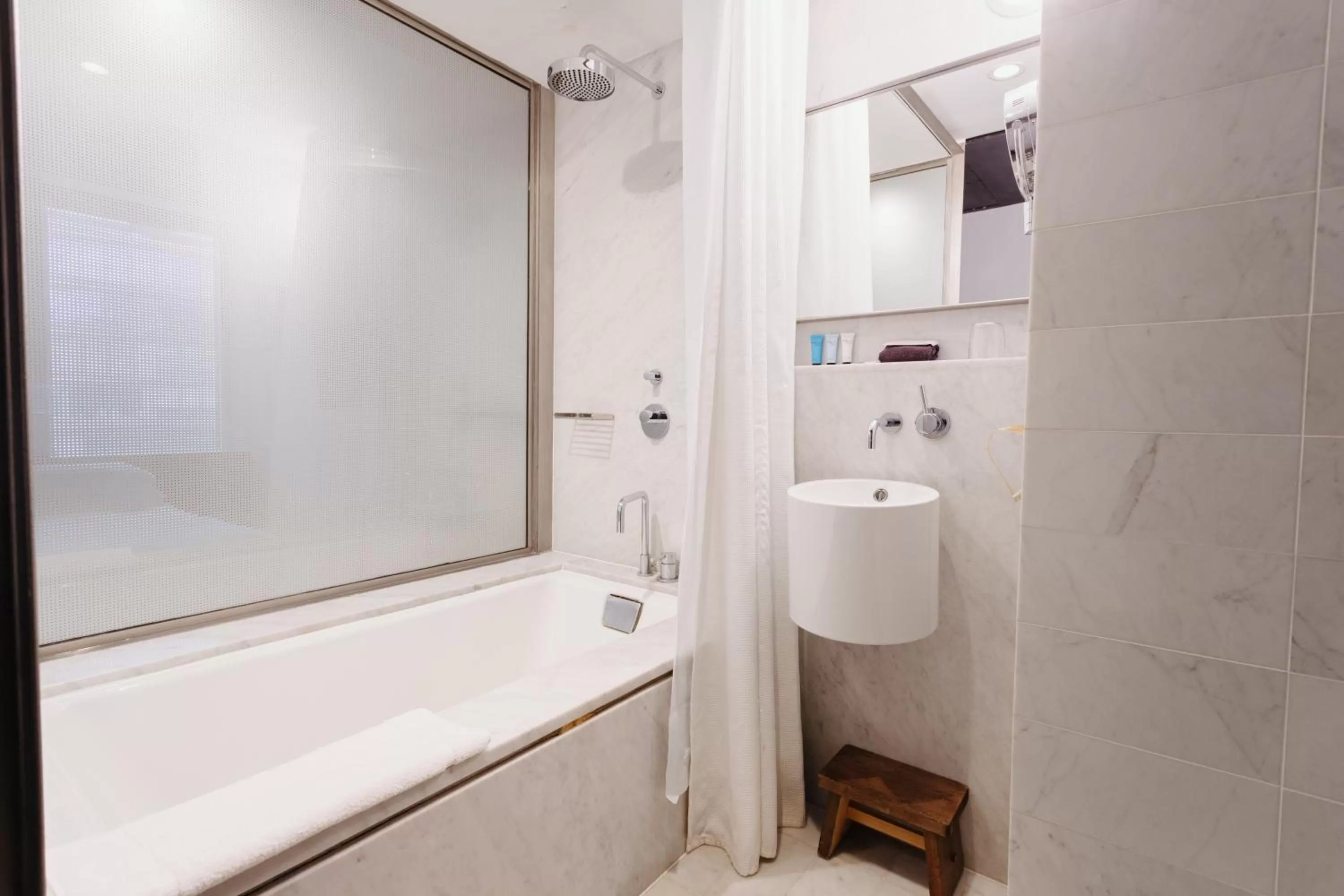 Bathroom in Selina Chelsea