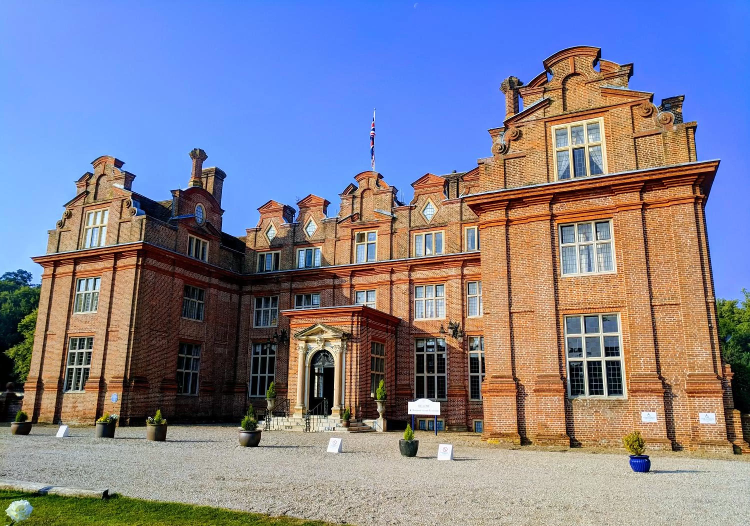 Facade/entrance in Broome Park Hotel