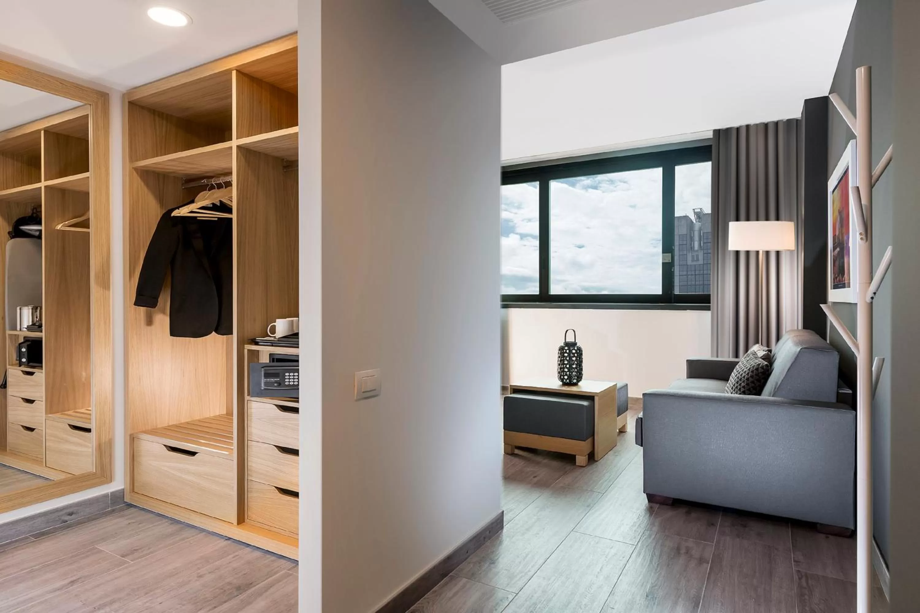 Photo of the whole room, Bed in Holiday Inn Naples by IHG