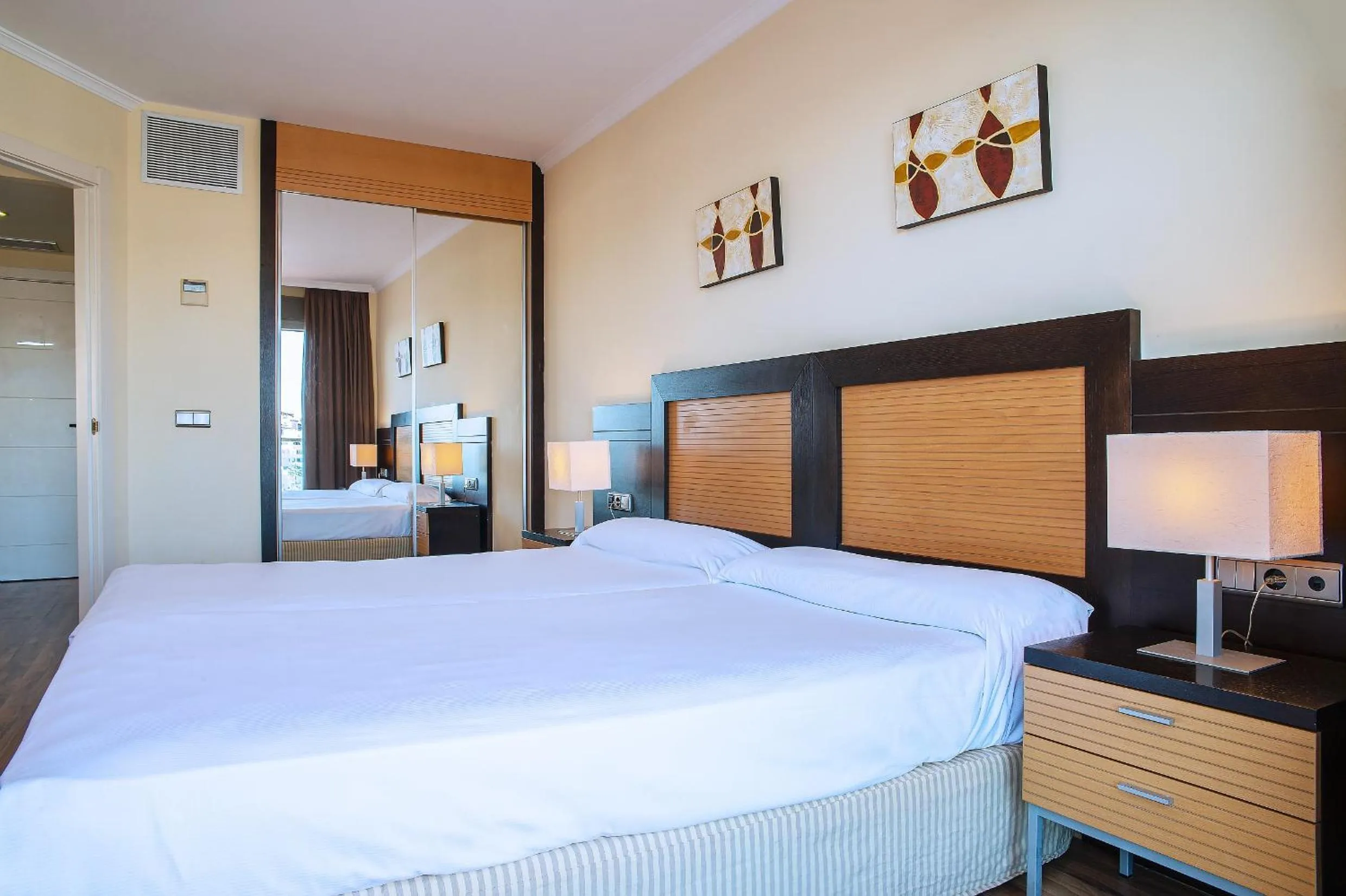 Bed in Pierre & Vacances Benalmádena Príncipe