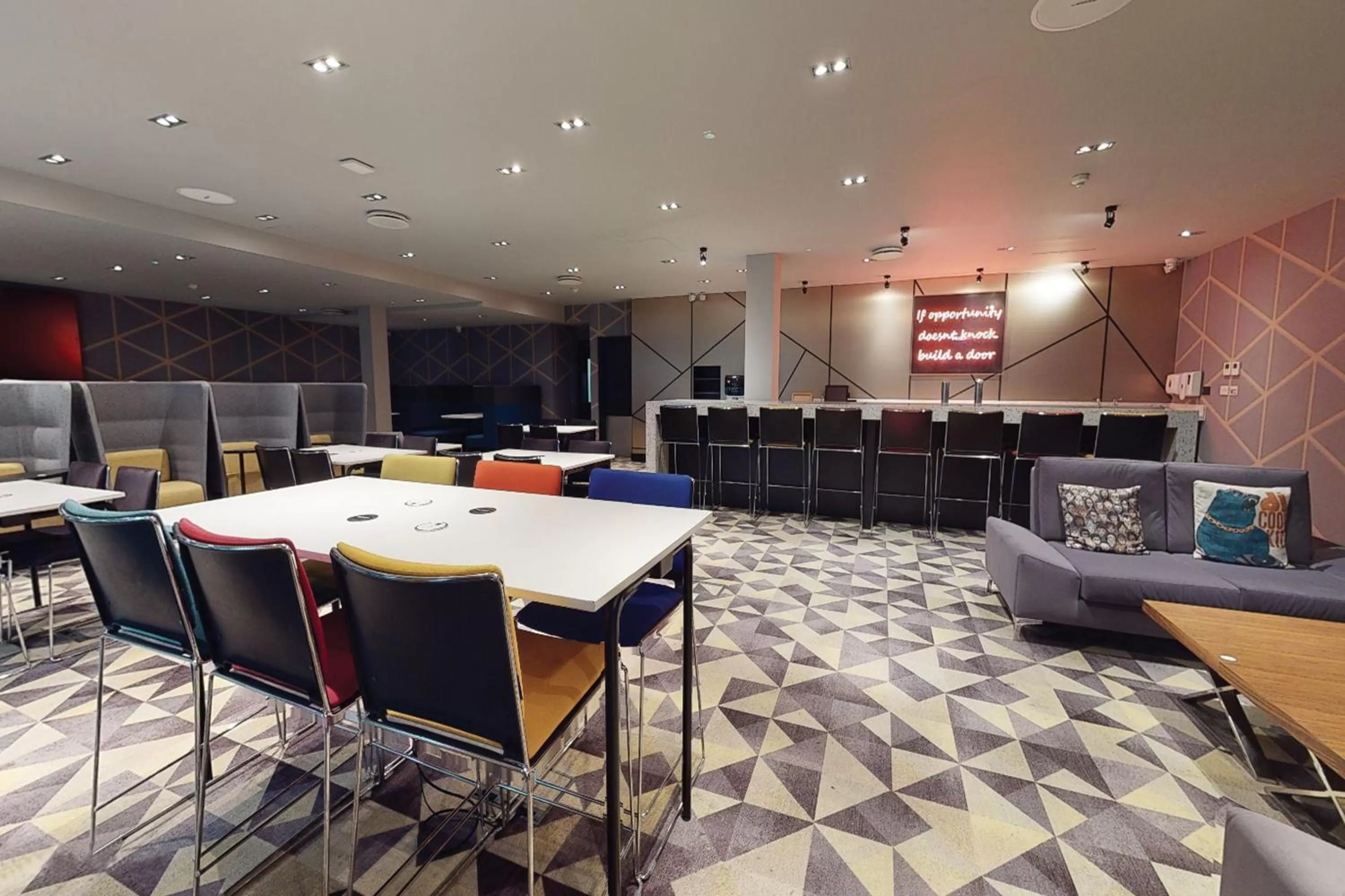 Business facilities in Village Hotel Birmingham Dudley