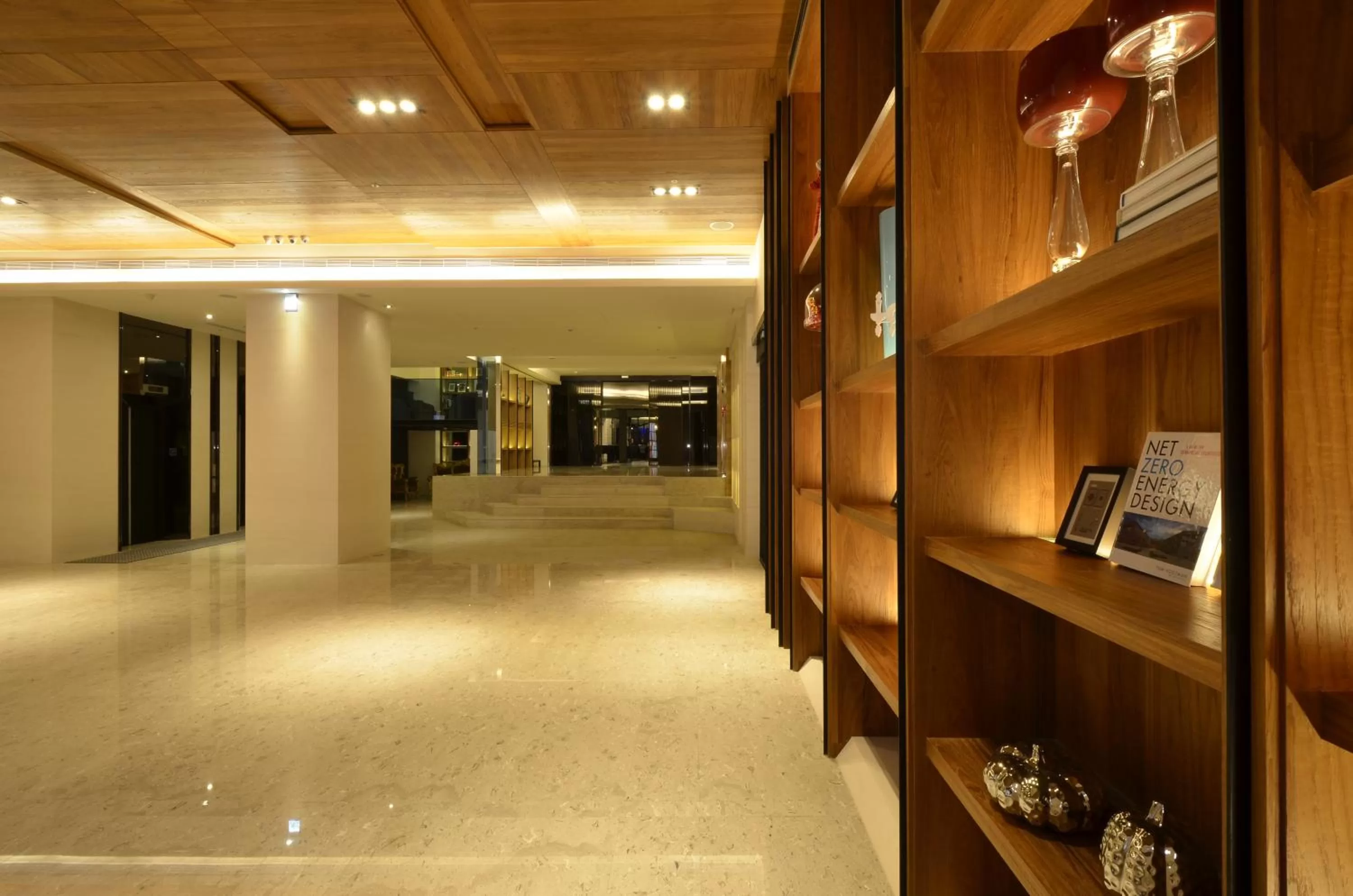 Lobby or reception in Amici hotel Six Star Hostel