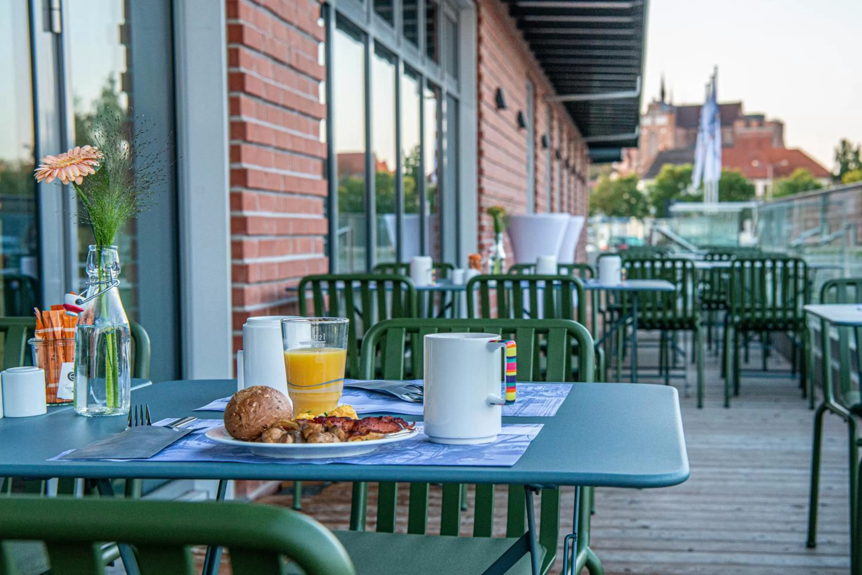 Restaurant/places to eat in Park Inn By Radisson Wismar