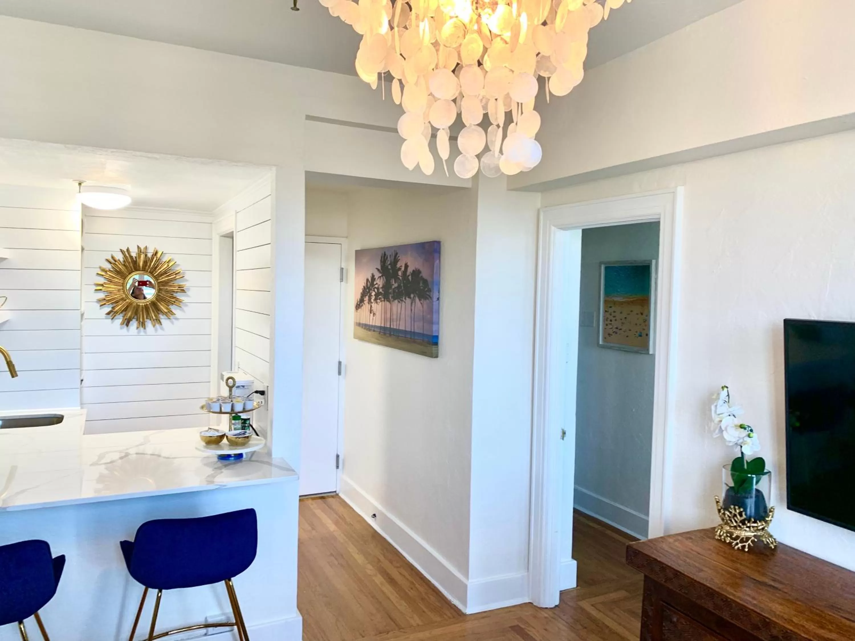 TV and multimedia in Tropicals of Palm Beach