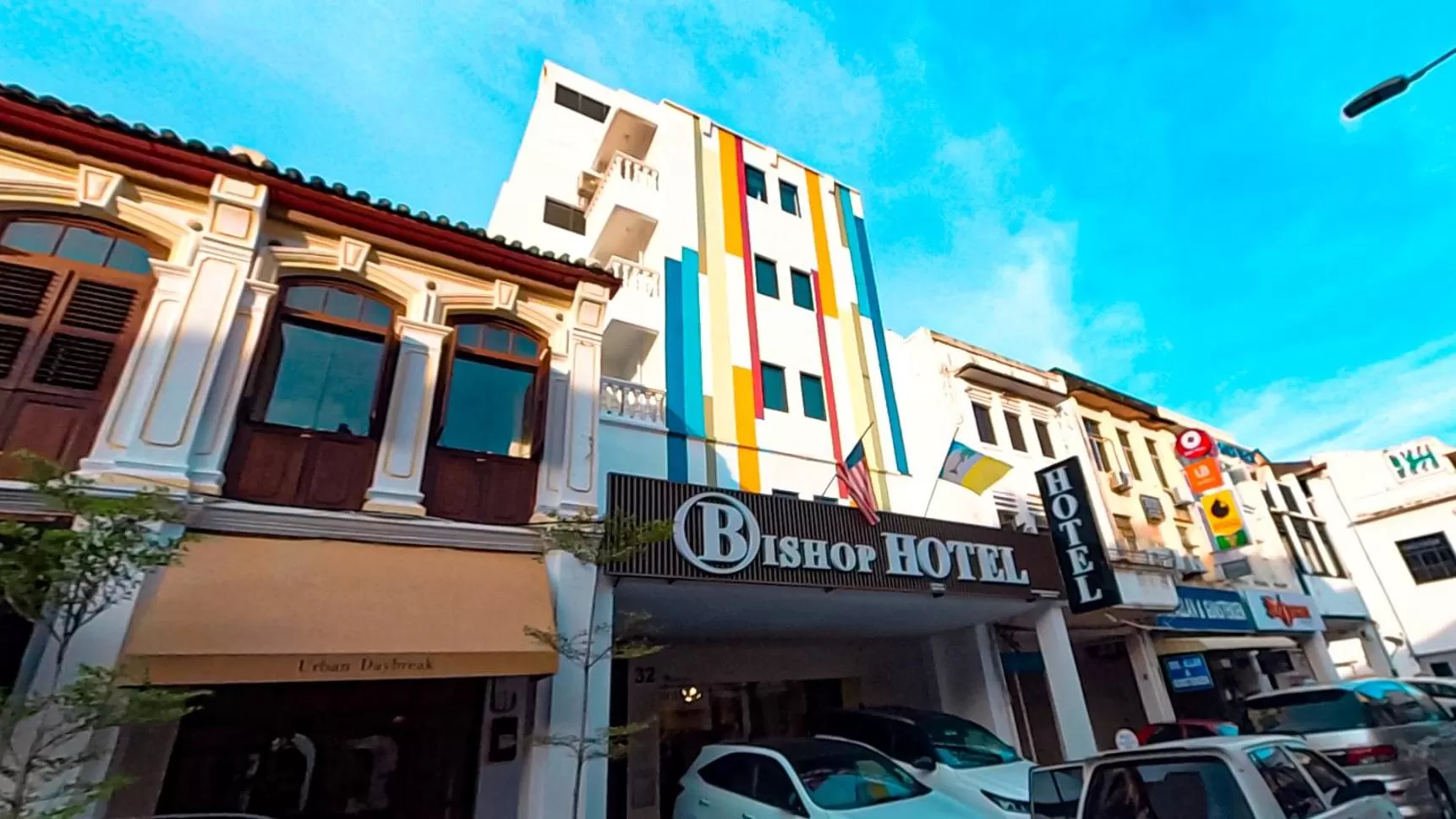 Facade/entrance in Bishop Hotel