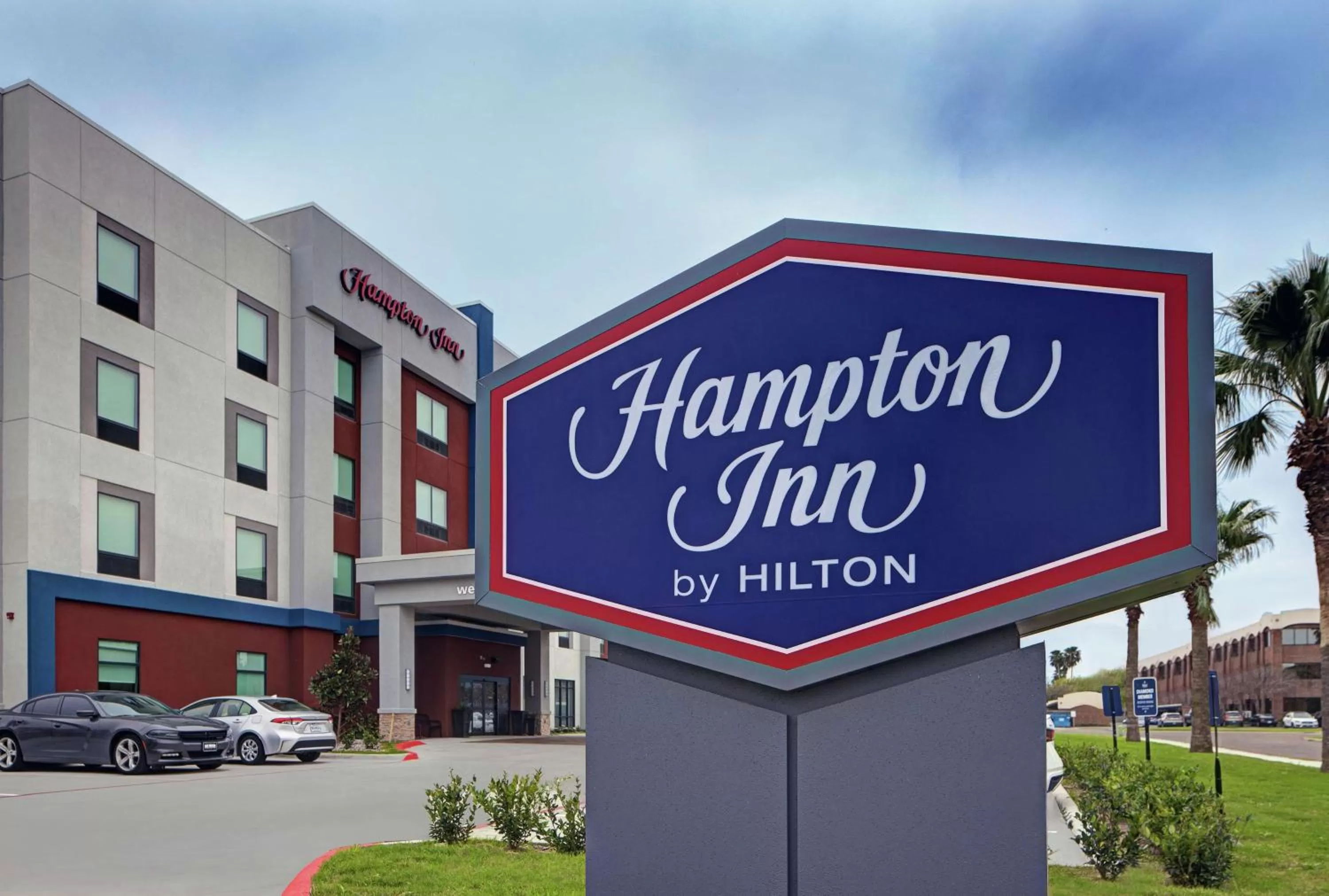 Property building in Hampton Inn Weslaco