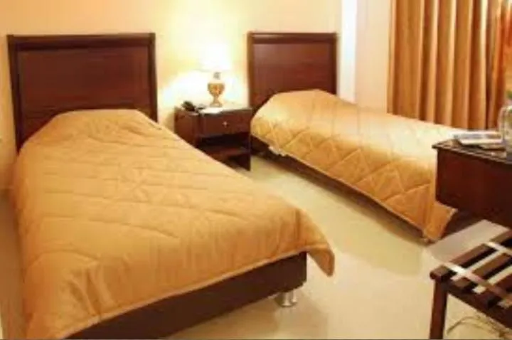Photo of the whole room, Bed in Jardaneh Hotel