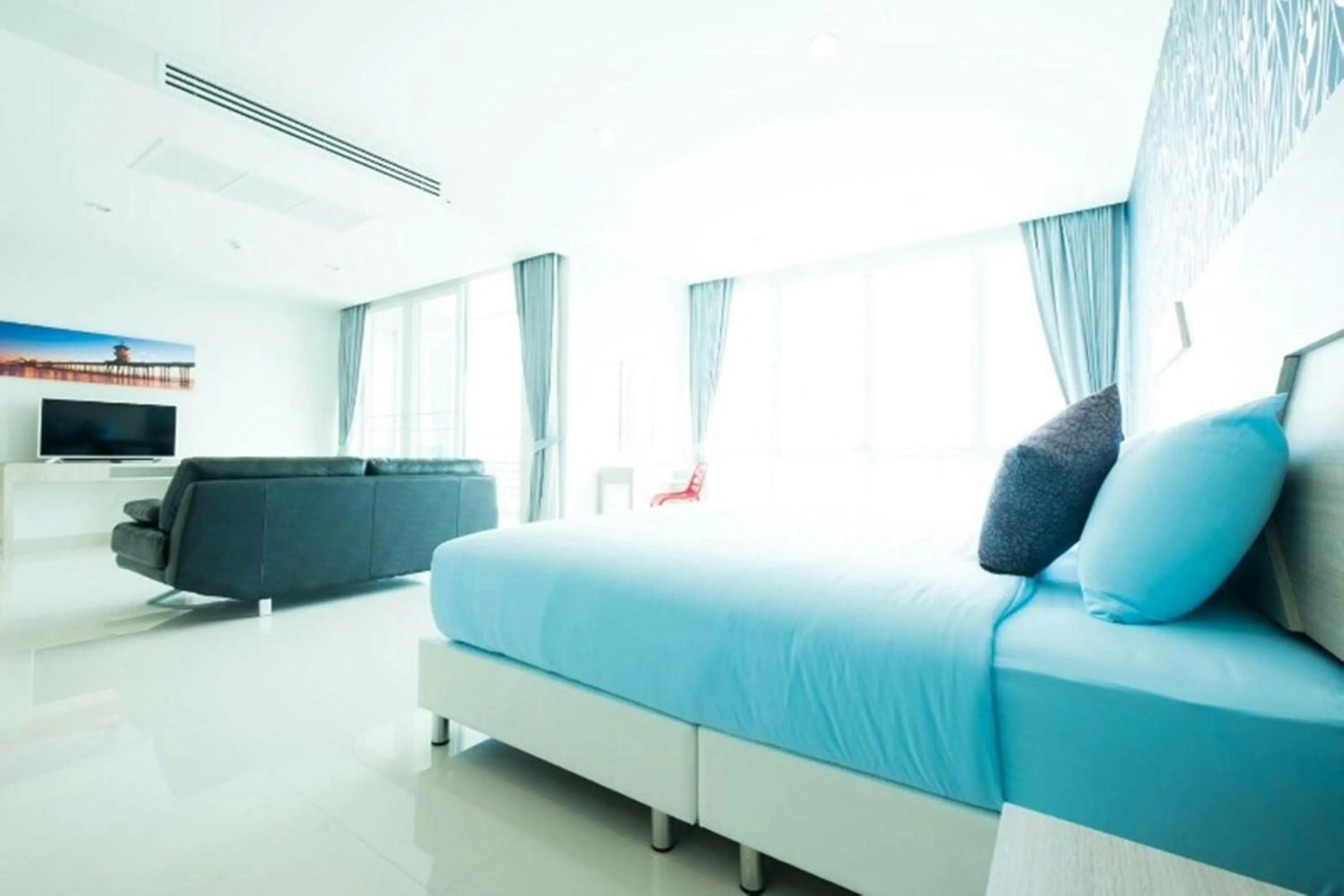 Photo of the whole room, Bed in D@Sea Hotel