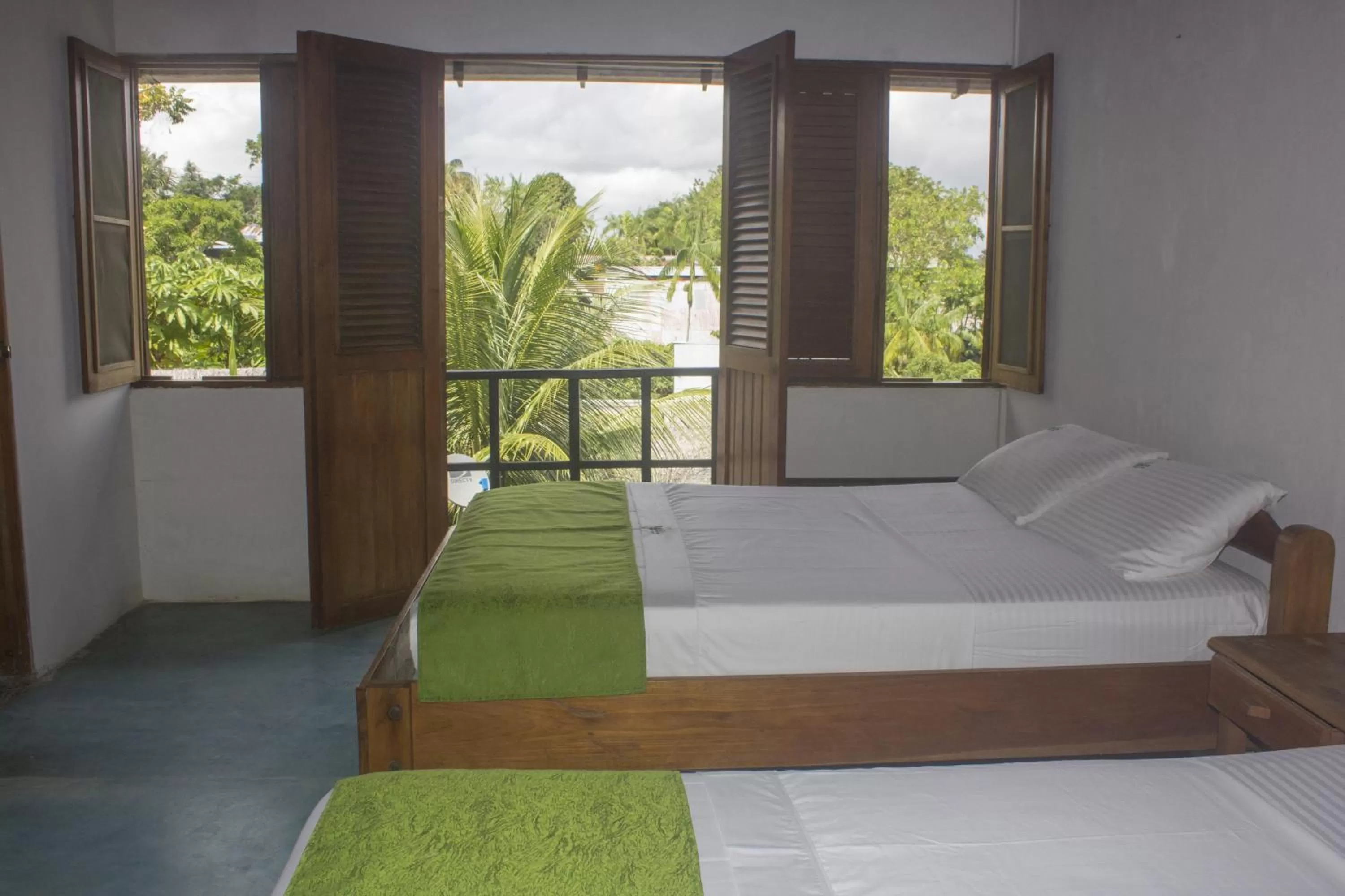 Photo of the whole room, Bed in Waira Selva Hotel