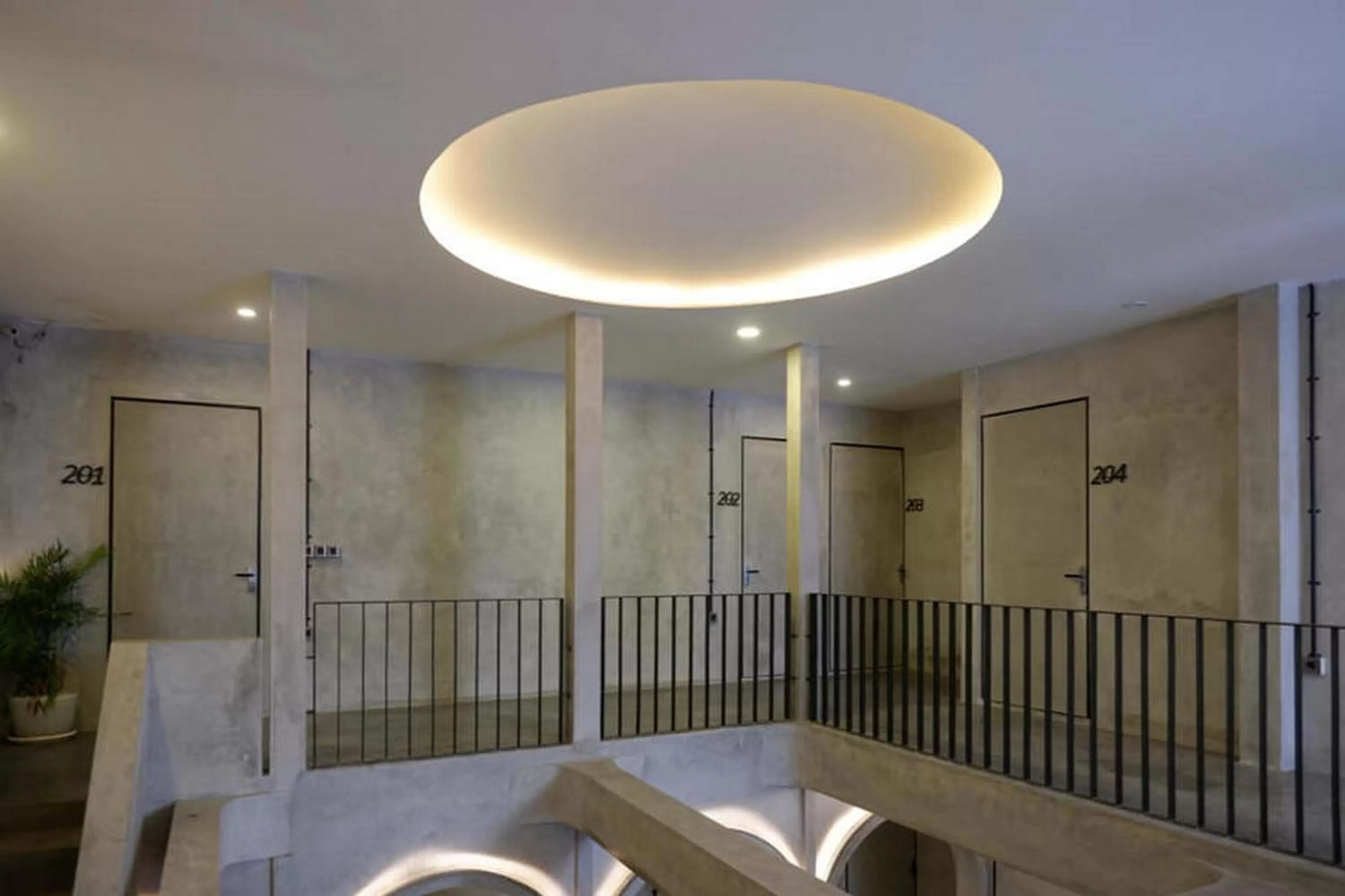 Facade/entrance in RedDoorz Plus near Kawasan Sam Poo Kong Semarang