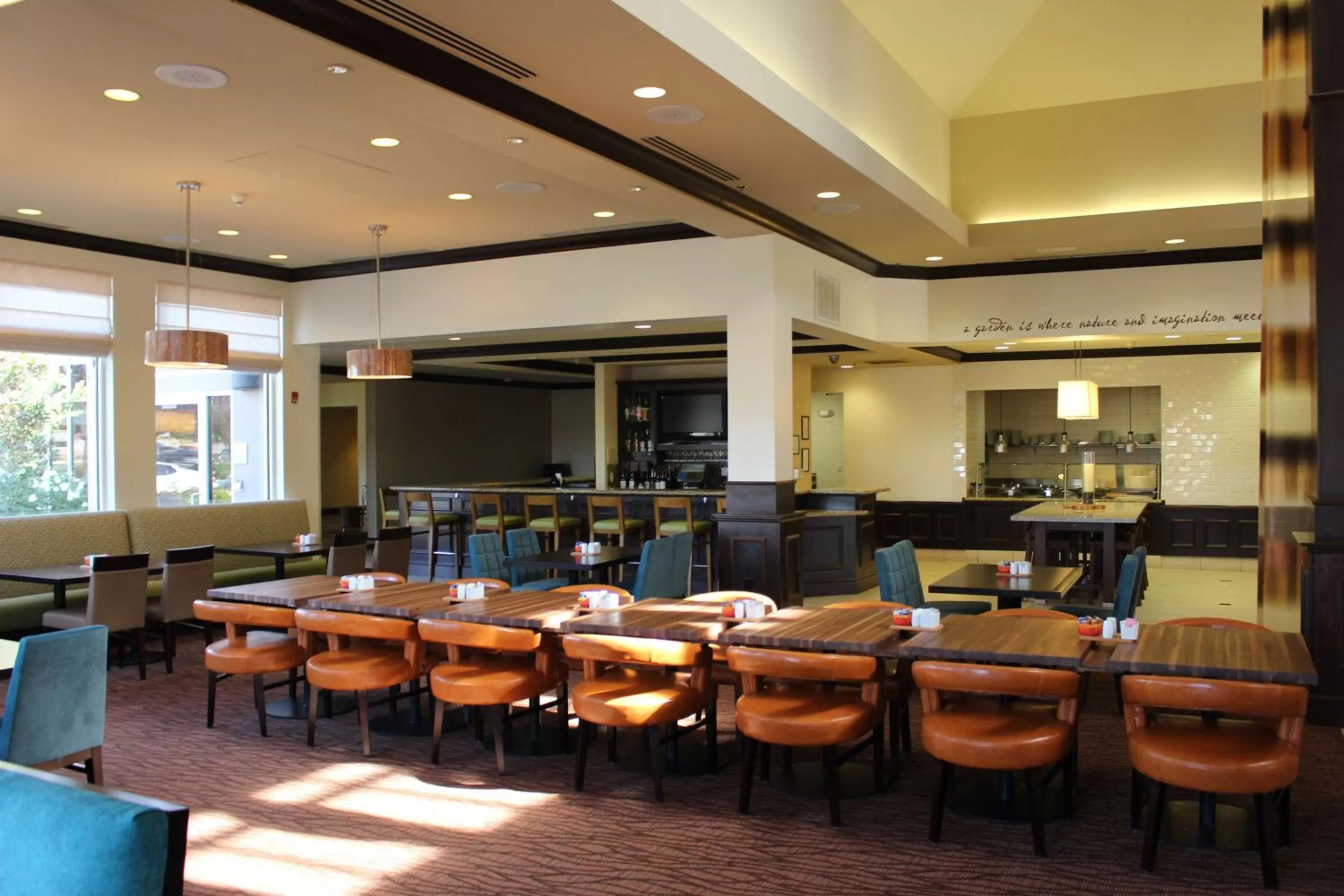 Restaurant/places to eat in Hilton Garden Inn Clovis