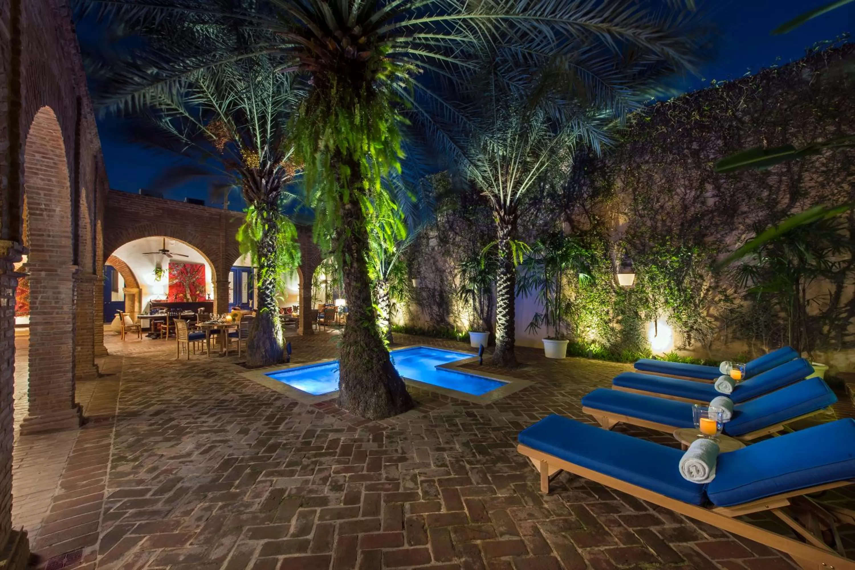 Pool view in Casas del XVI