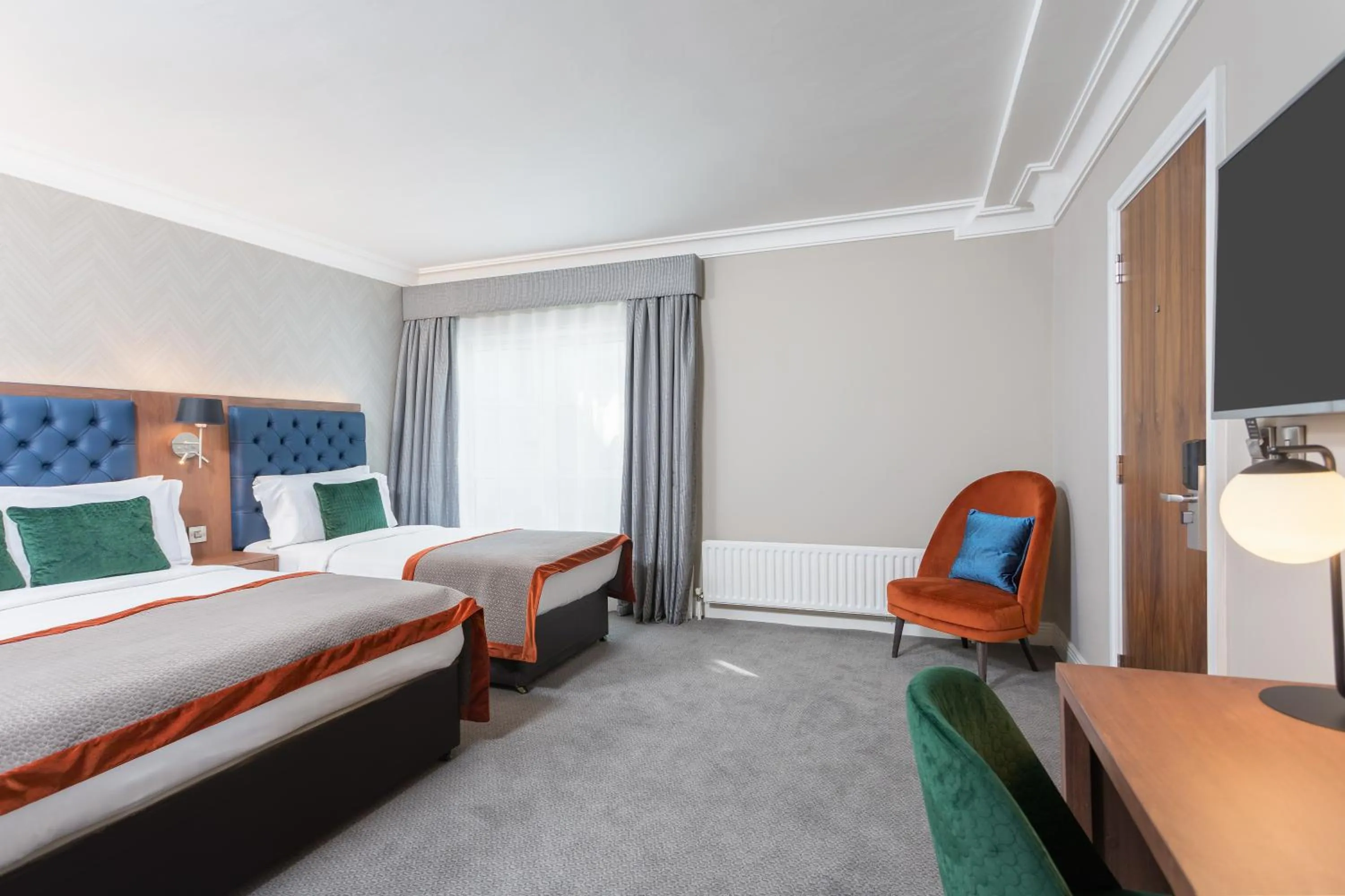 Photo of the whole room, Bed in The Fleet