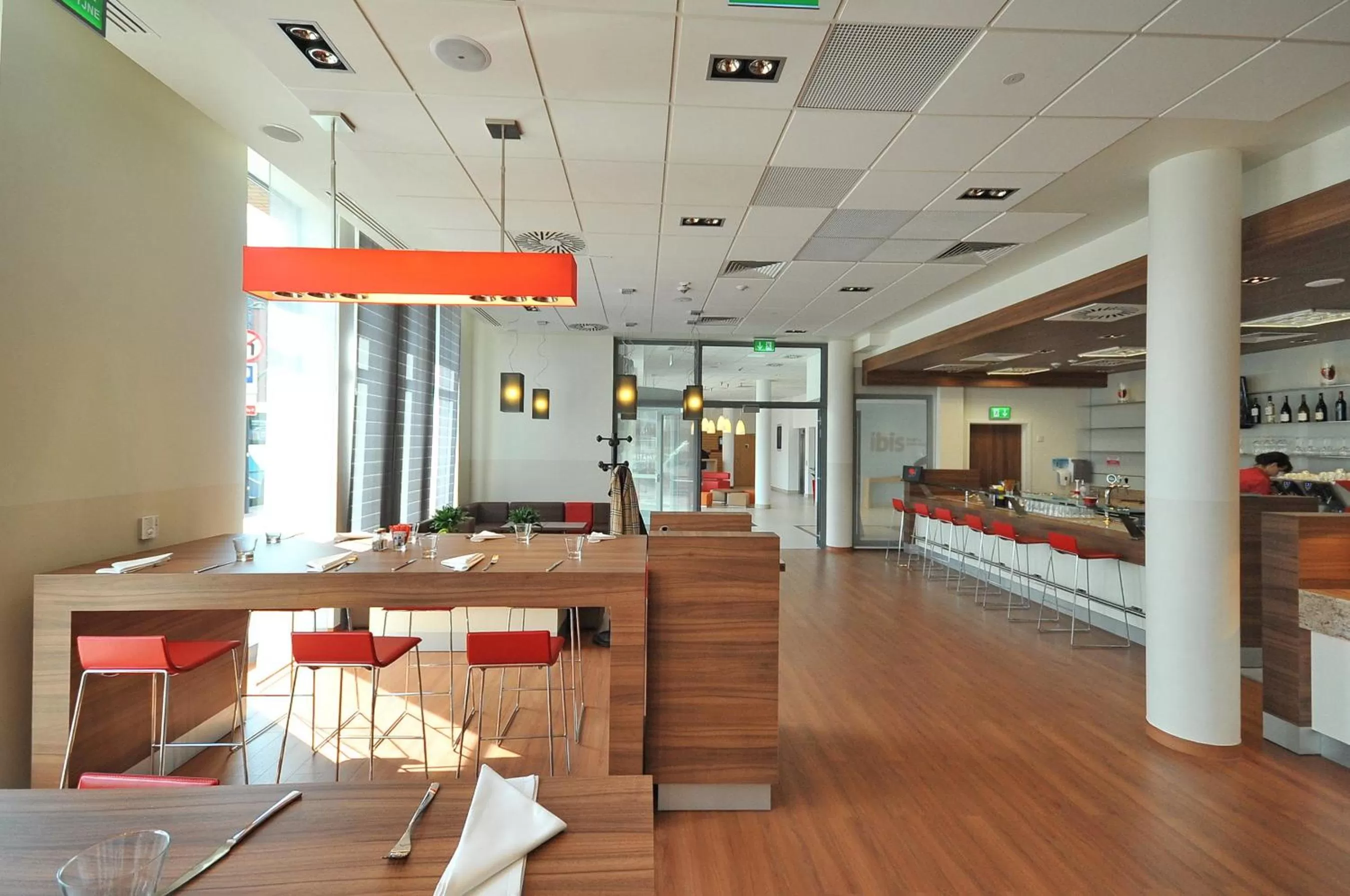 Restaurant/places to eat in Ibis Kraków Stare Miasto