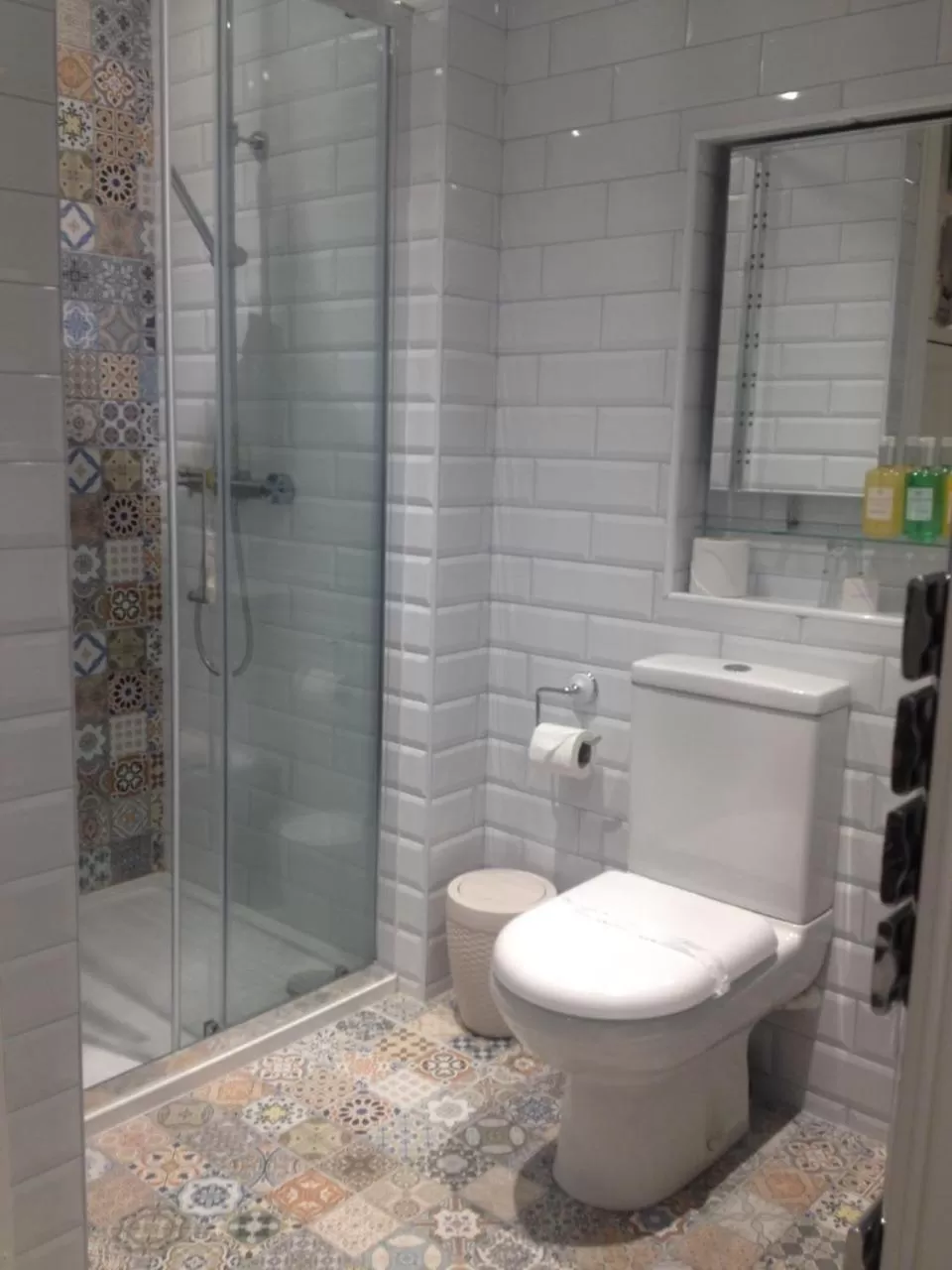 Shower in 23 St Mary's