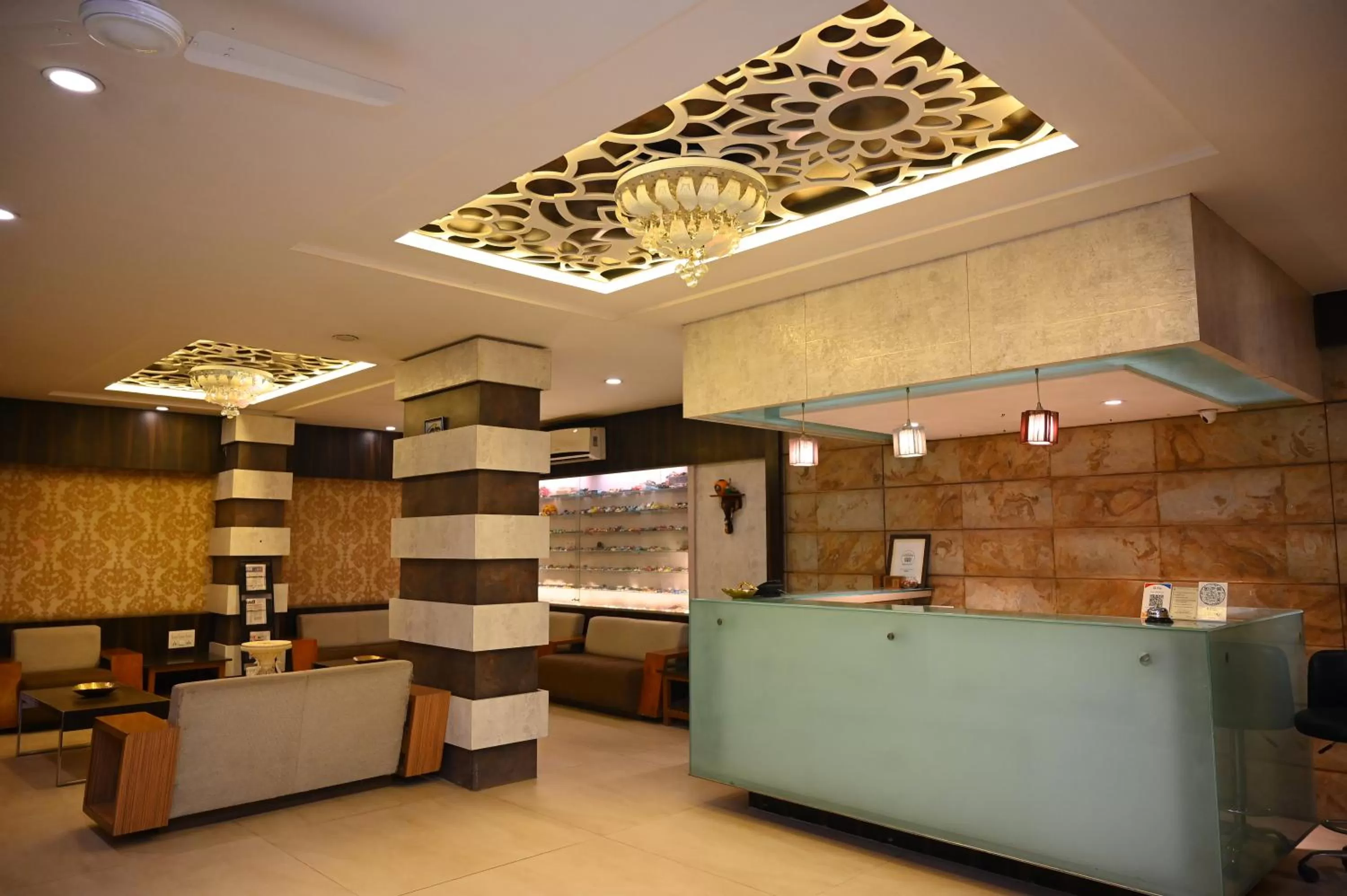 Lobby or reception in HOTEL CENTER POINT