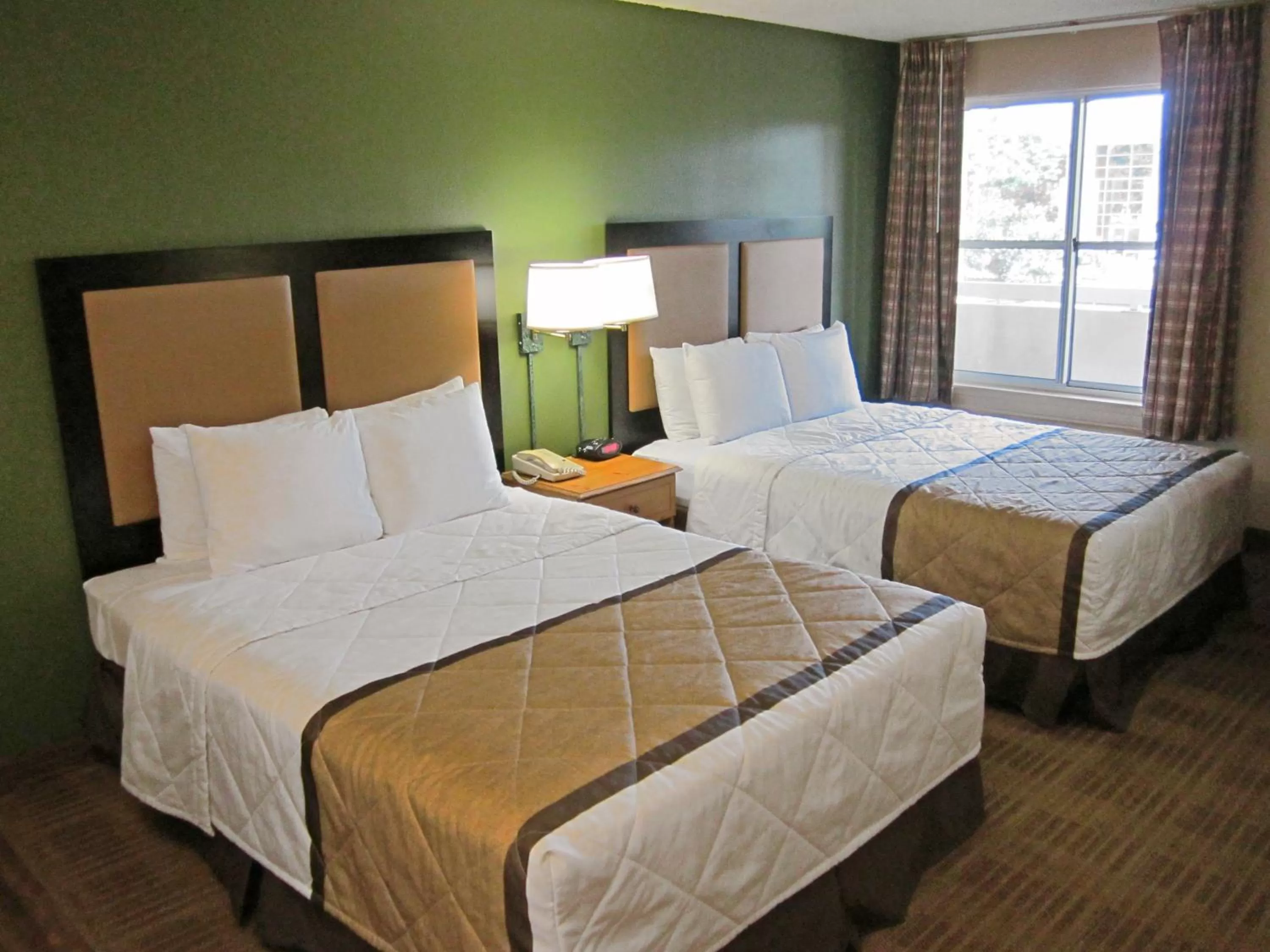 Bed in Extended Stay America Suites - San Antonio - Airport