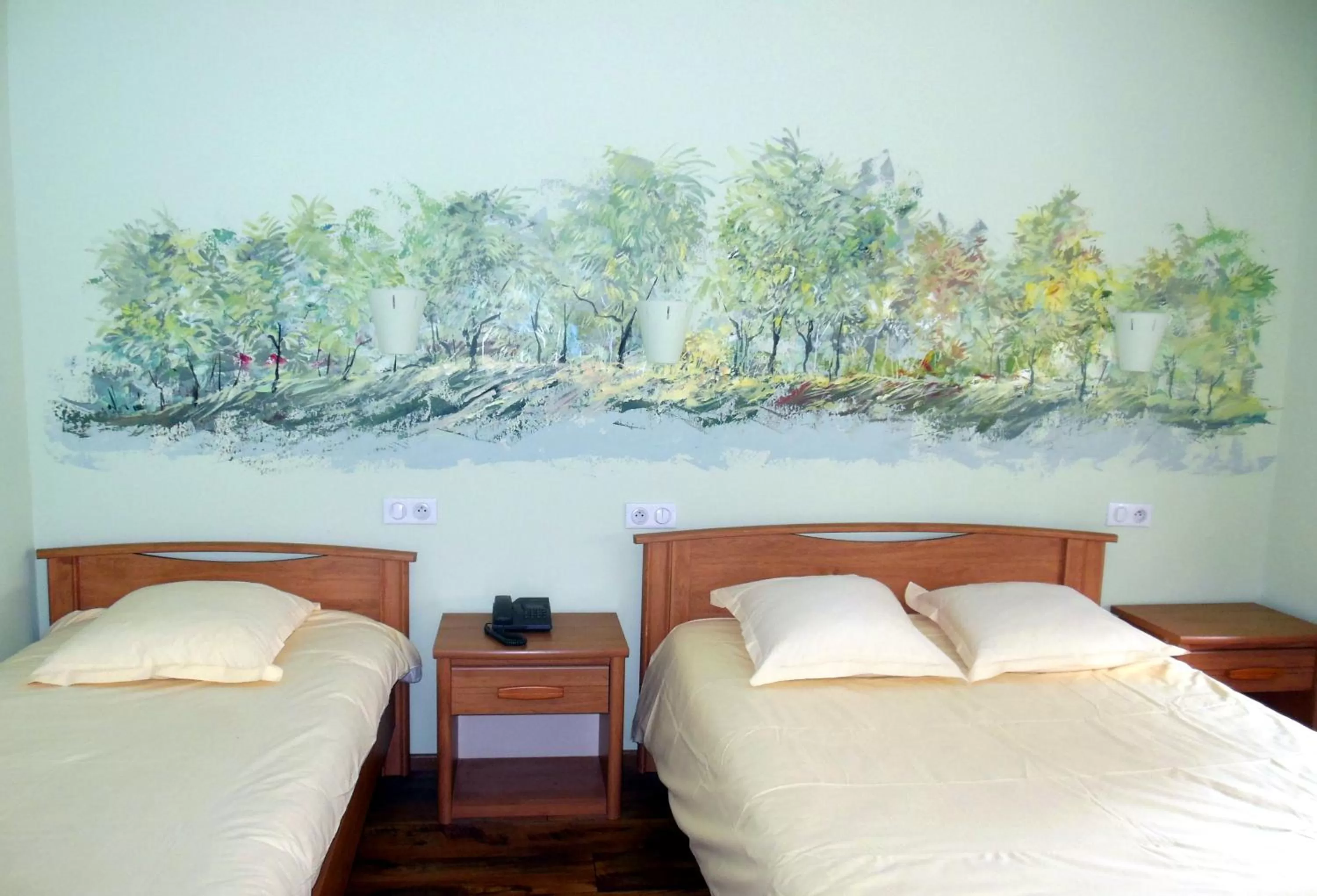 Photo of the whole room, Bed in Hotel Champ Alsace