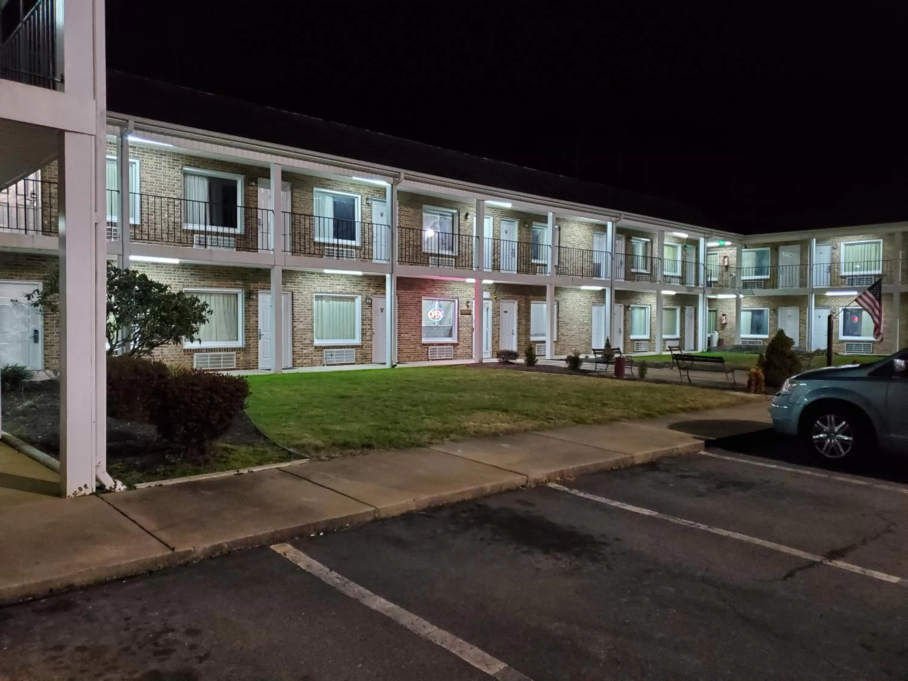 Property building in Elk Inn Motel