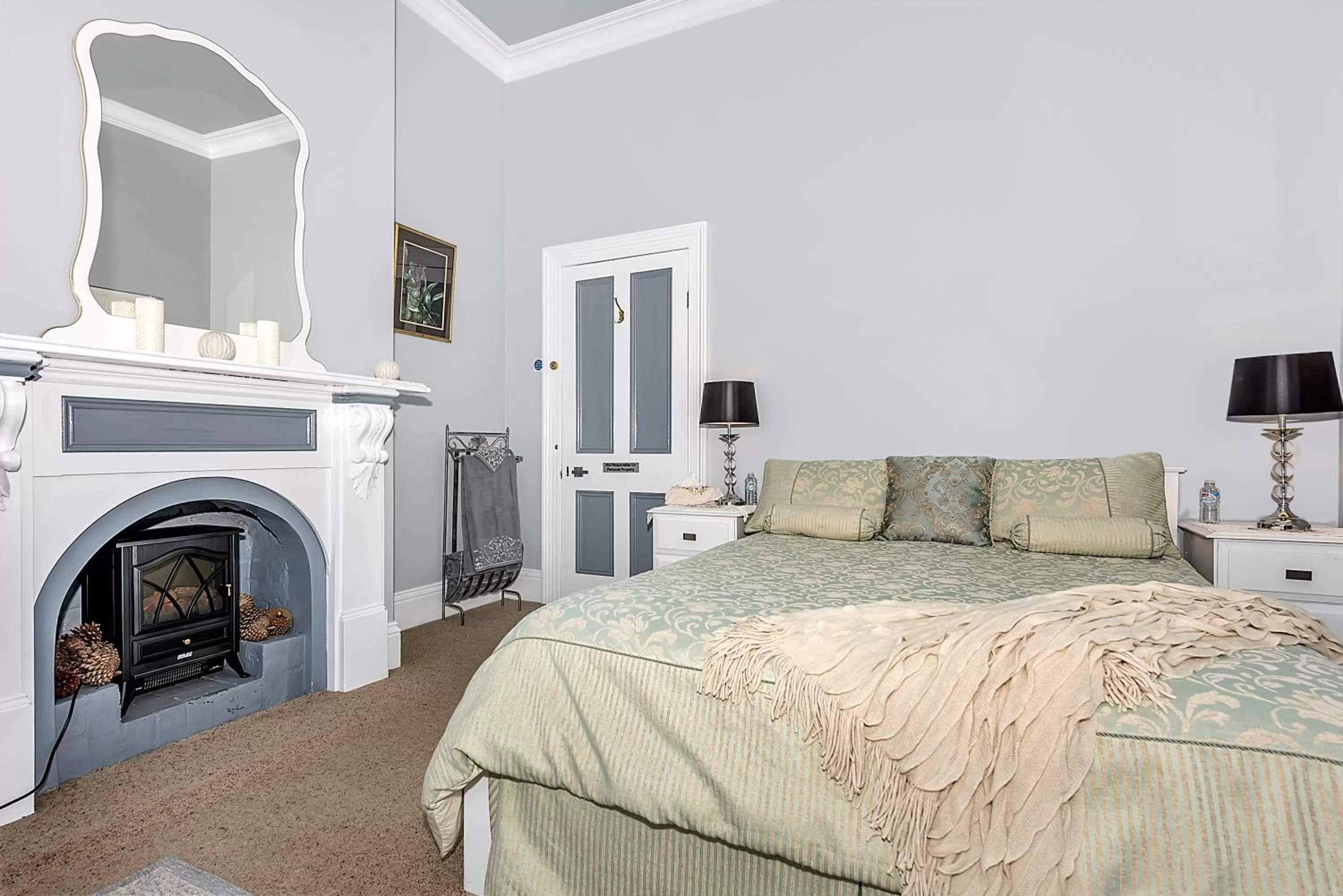 Bedroom, Bed in Stony Rise Cottage B&B