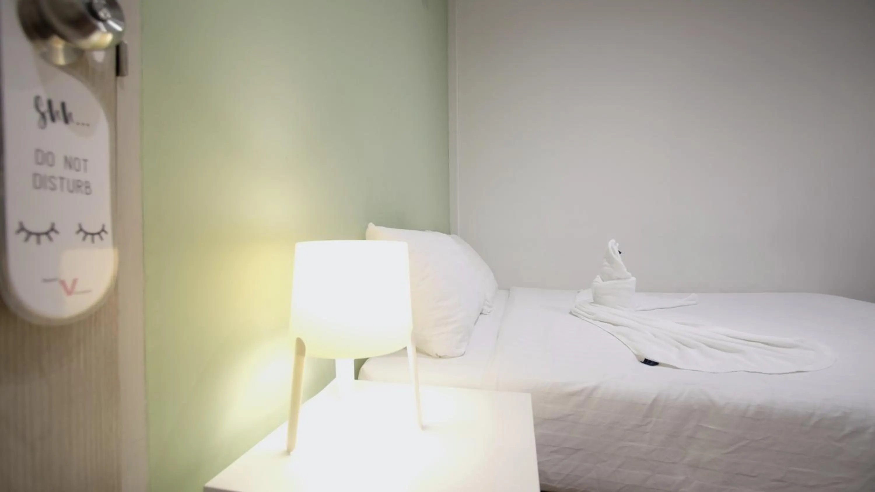 Standard Single Room in Resort V MRT Huai Khwang