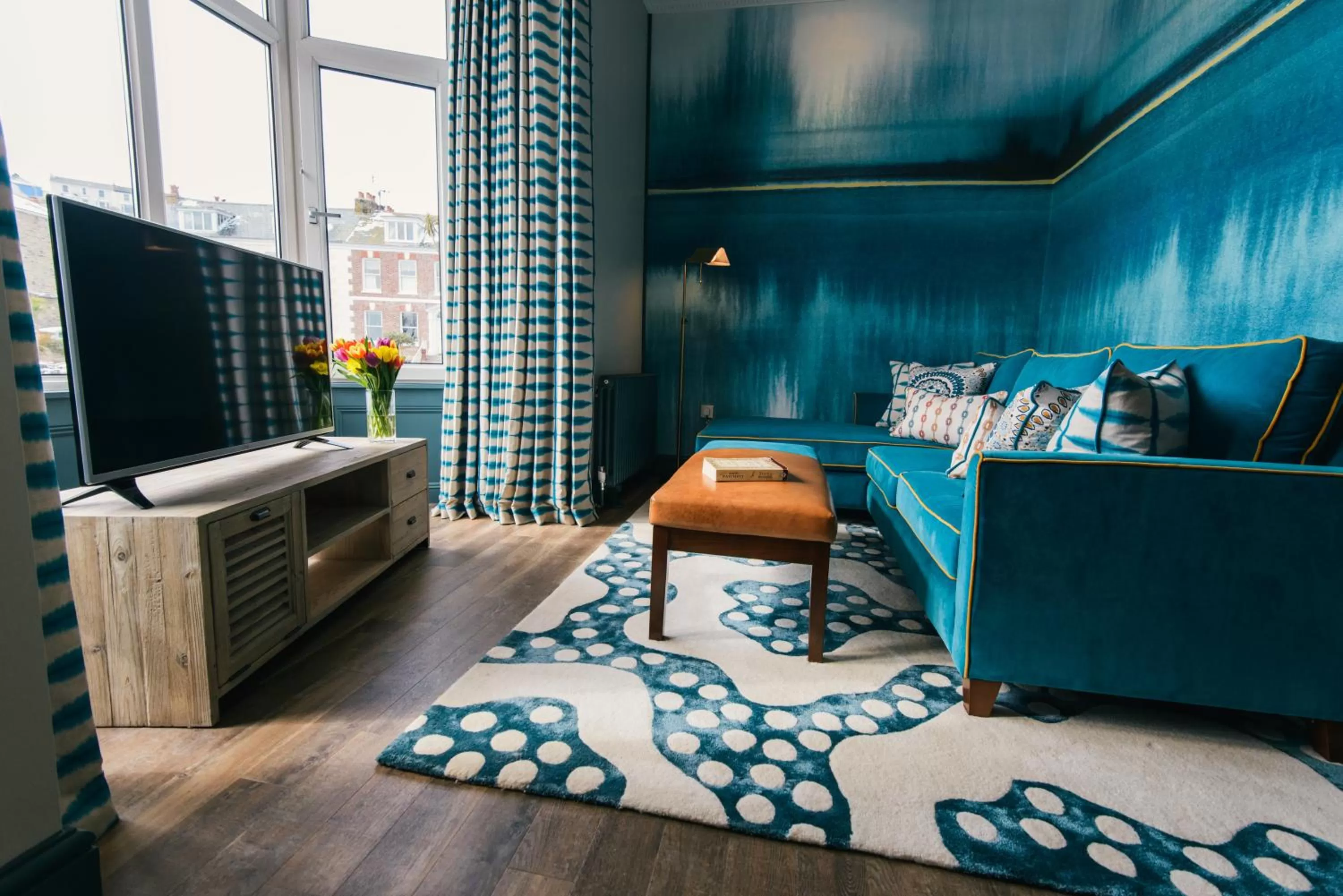 Living room in Greenbank Hotel