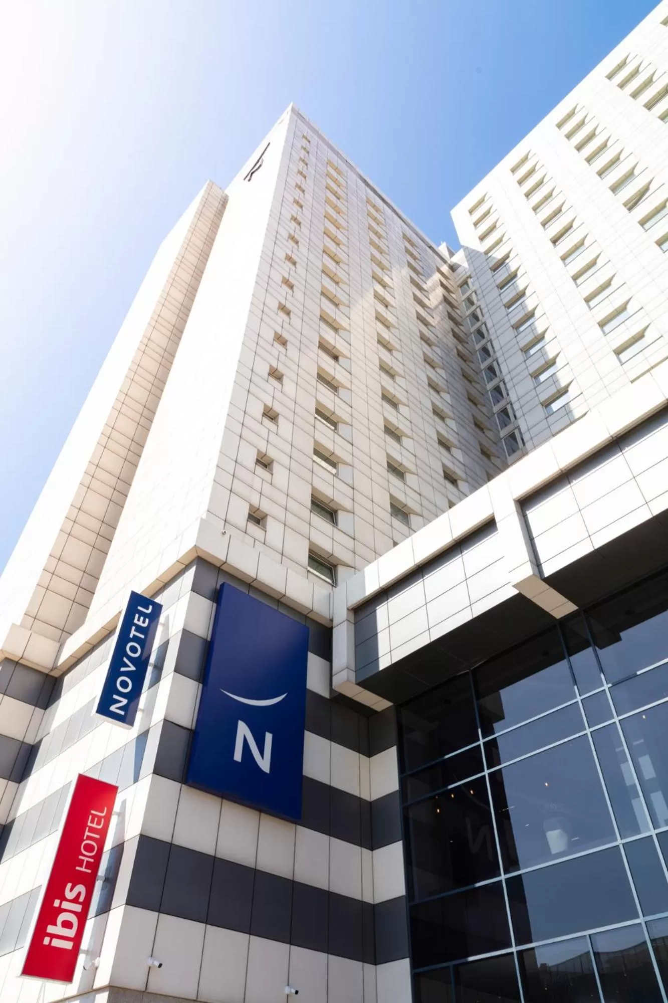 Property building in Novotel Poznan Centrum