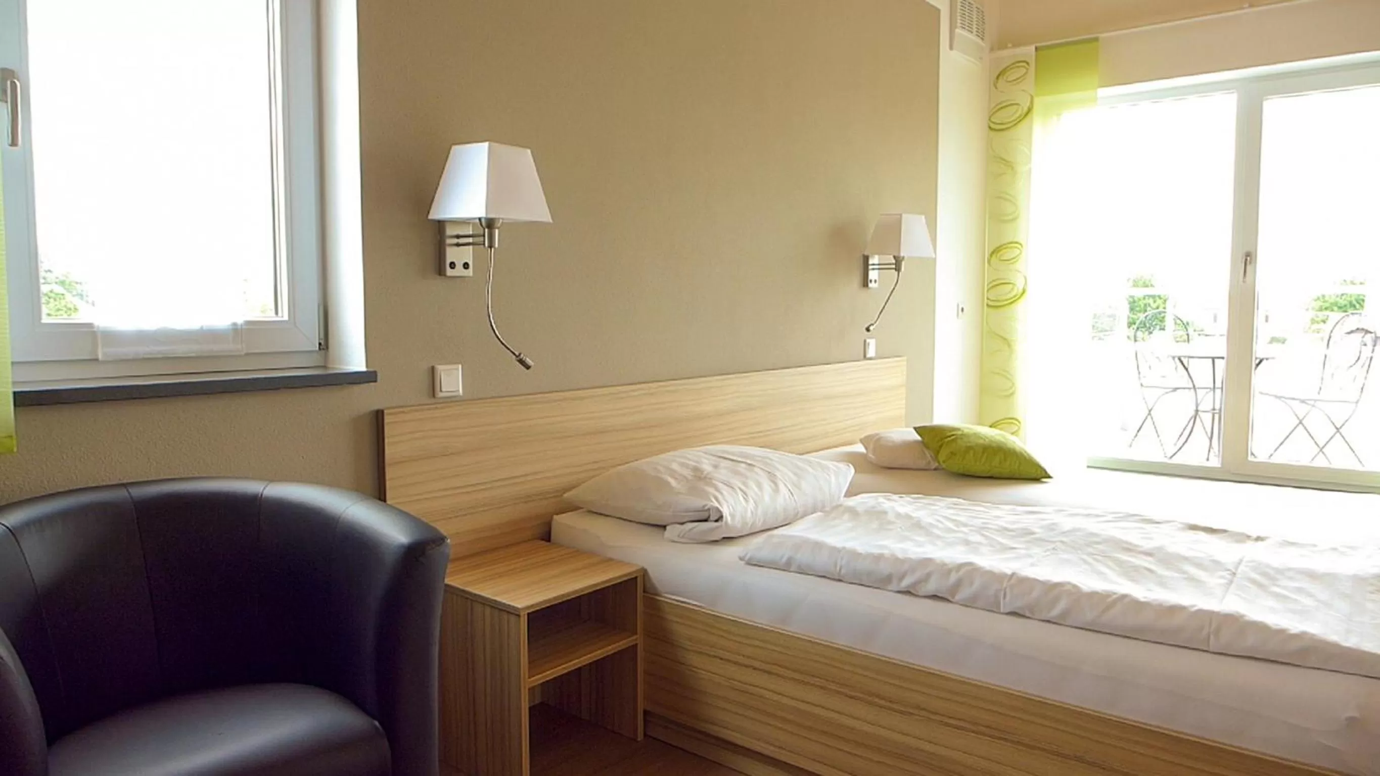 Bed in Hotel Fränkischer Hof