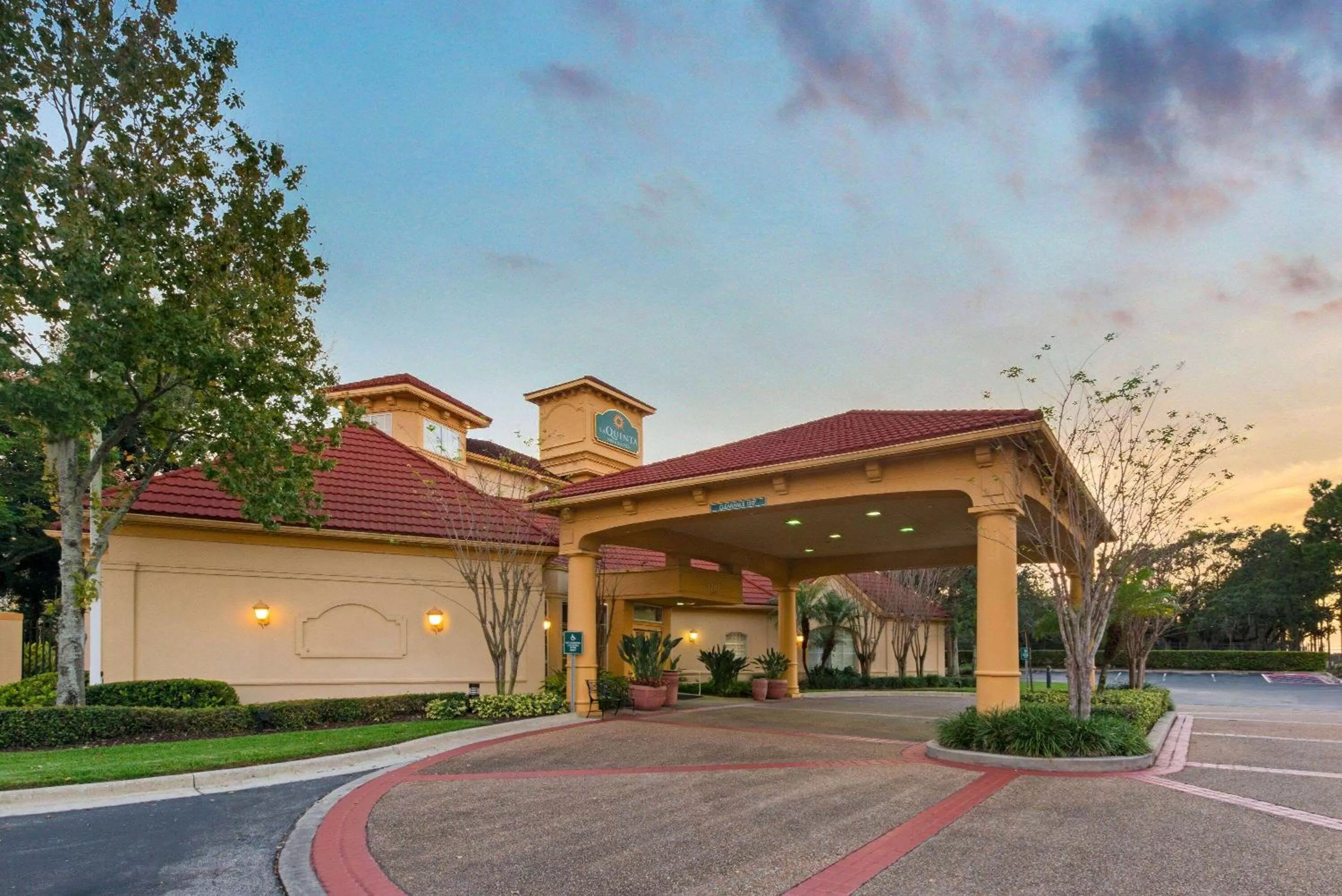 Property building in La Quinta by Wyndham USF (Near Busch Gardens)