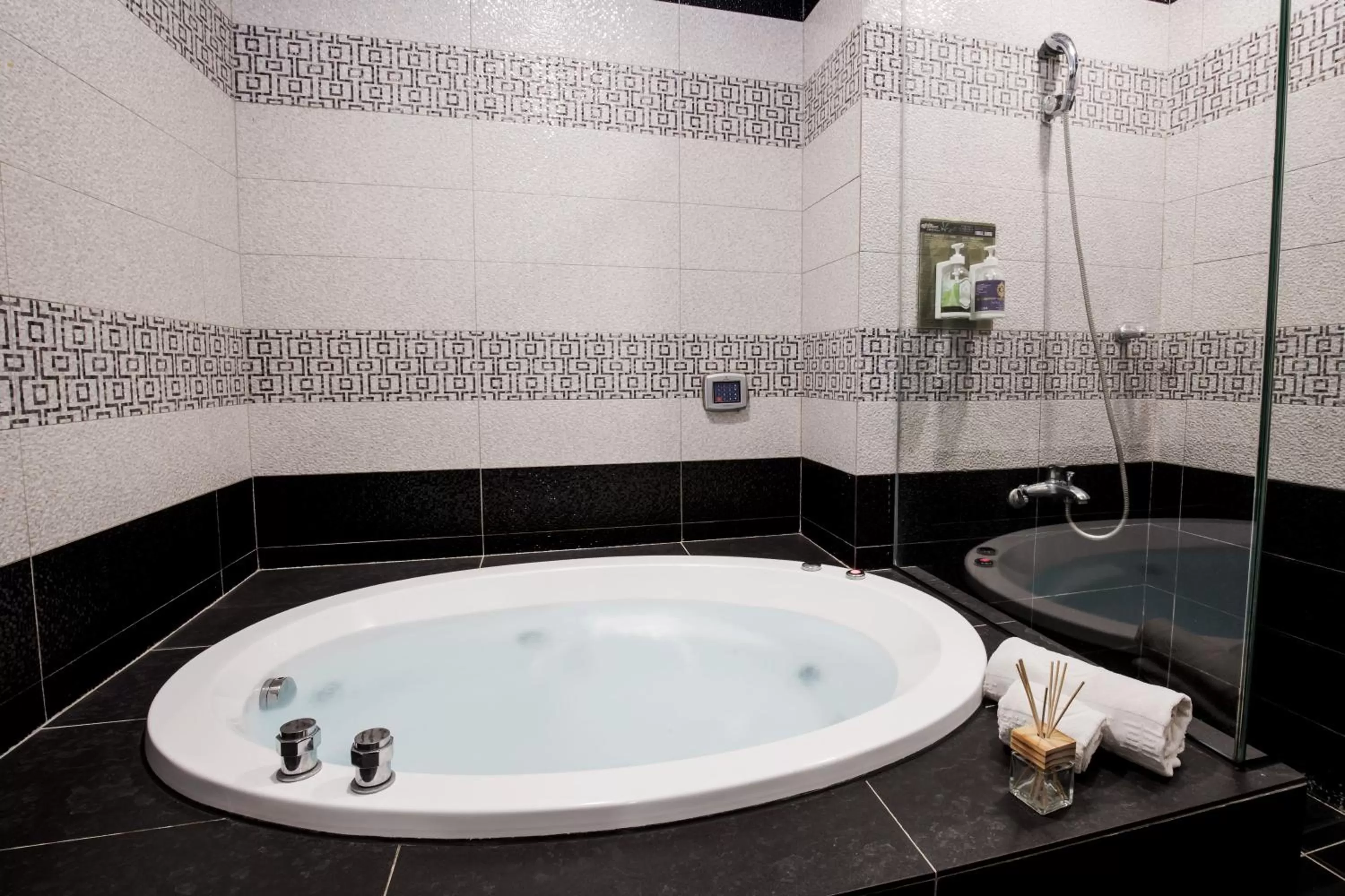 Bathroom in Duo Romance Hotel