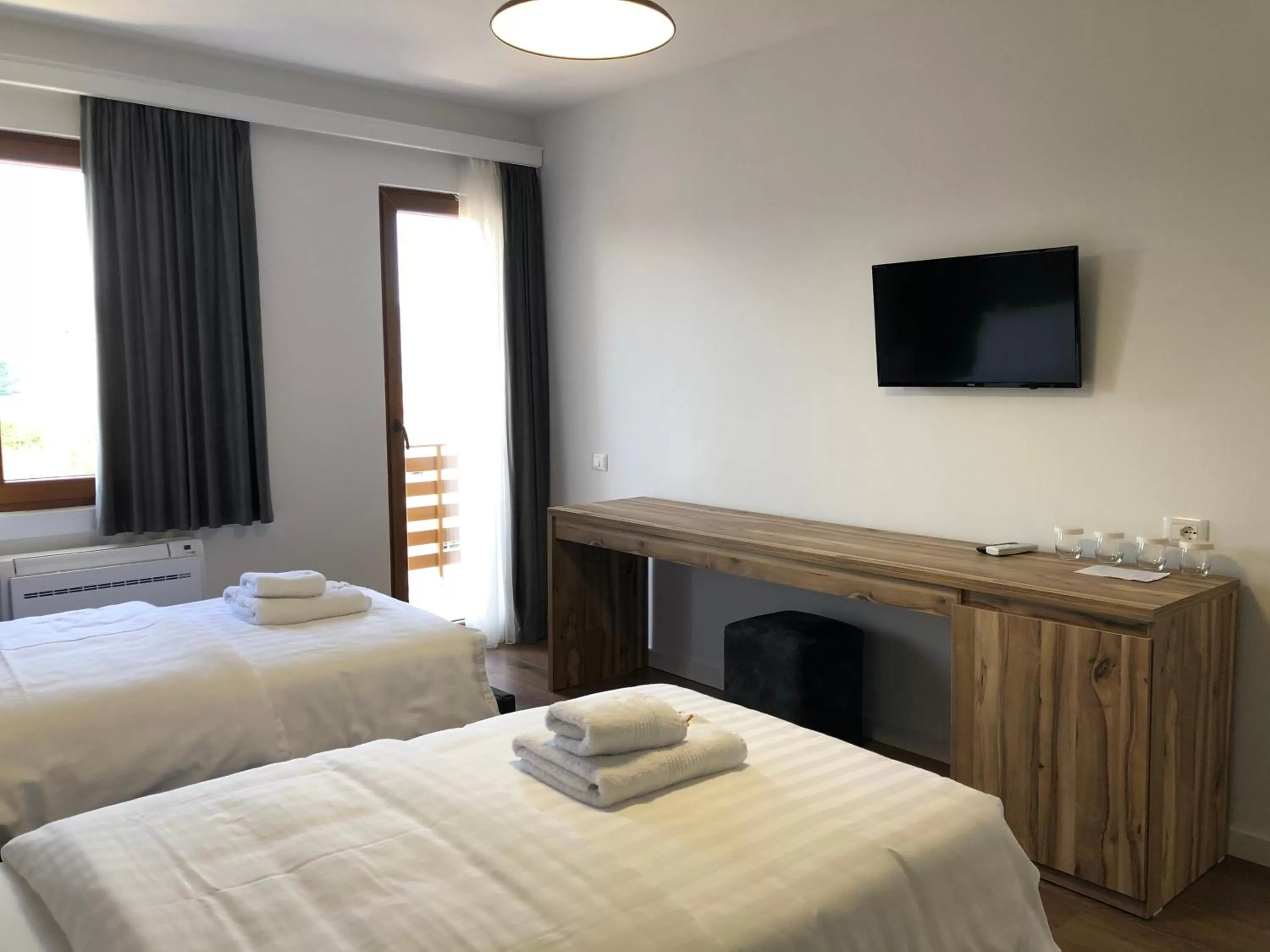 Bed in Grand Hotel Pogradec