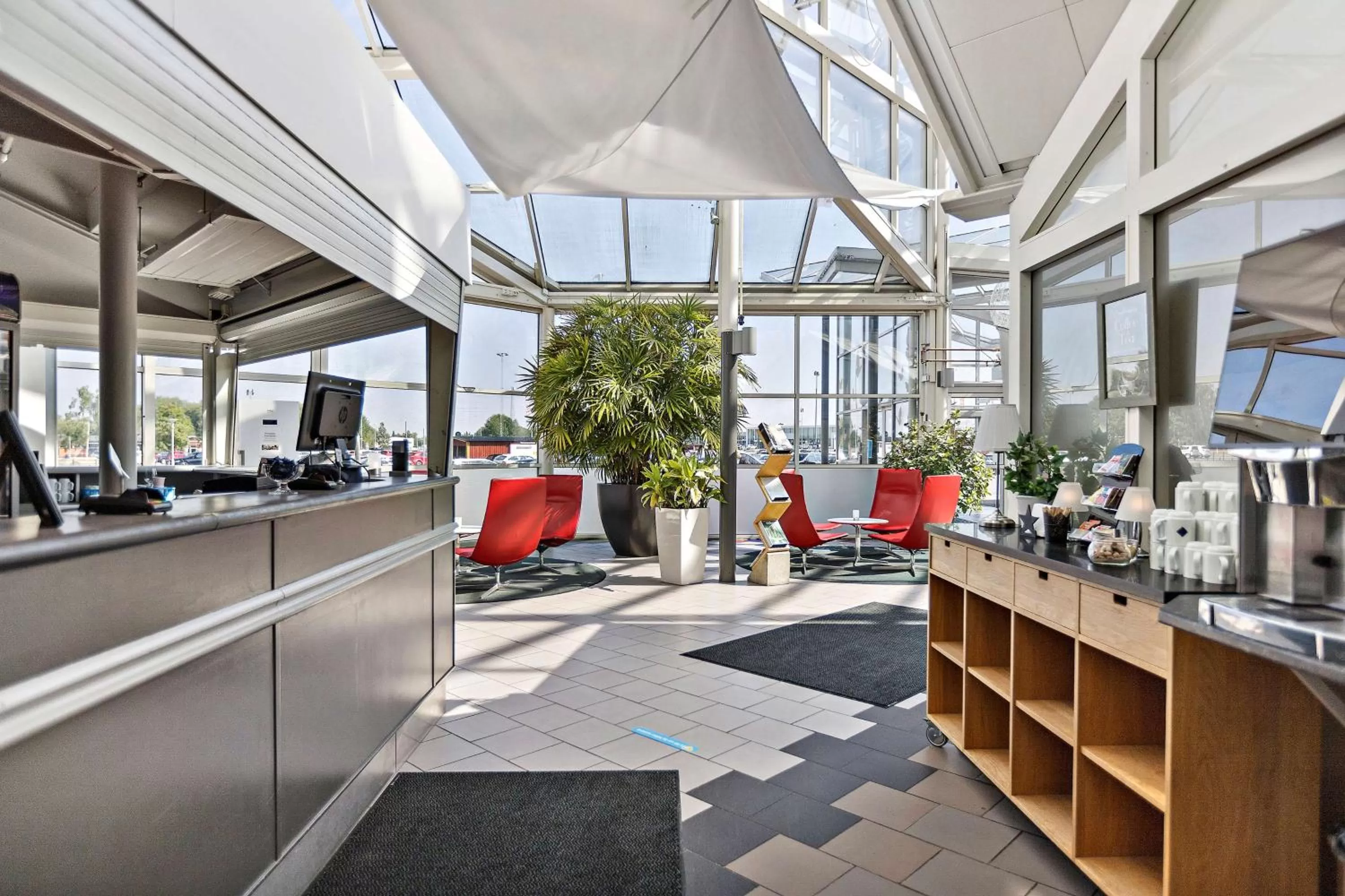 Lobby or reception in Best Western Eurostop Orebro