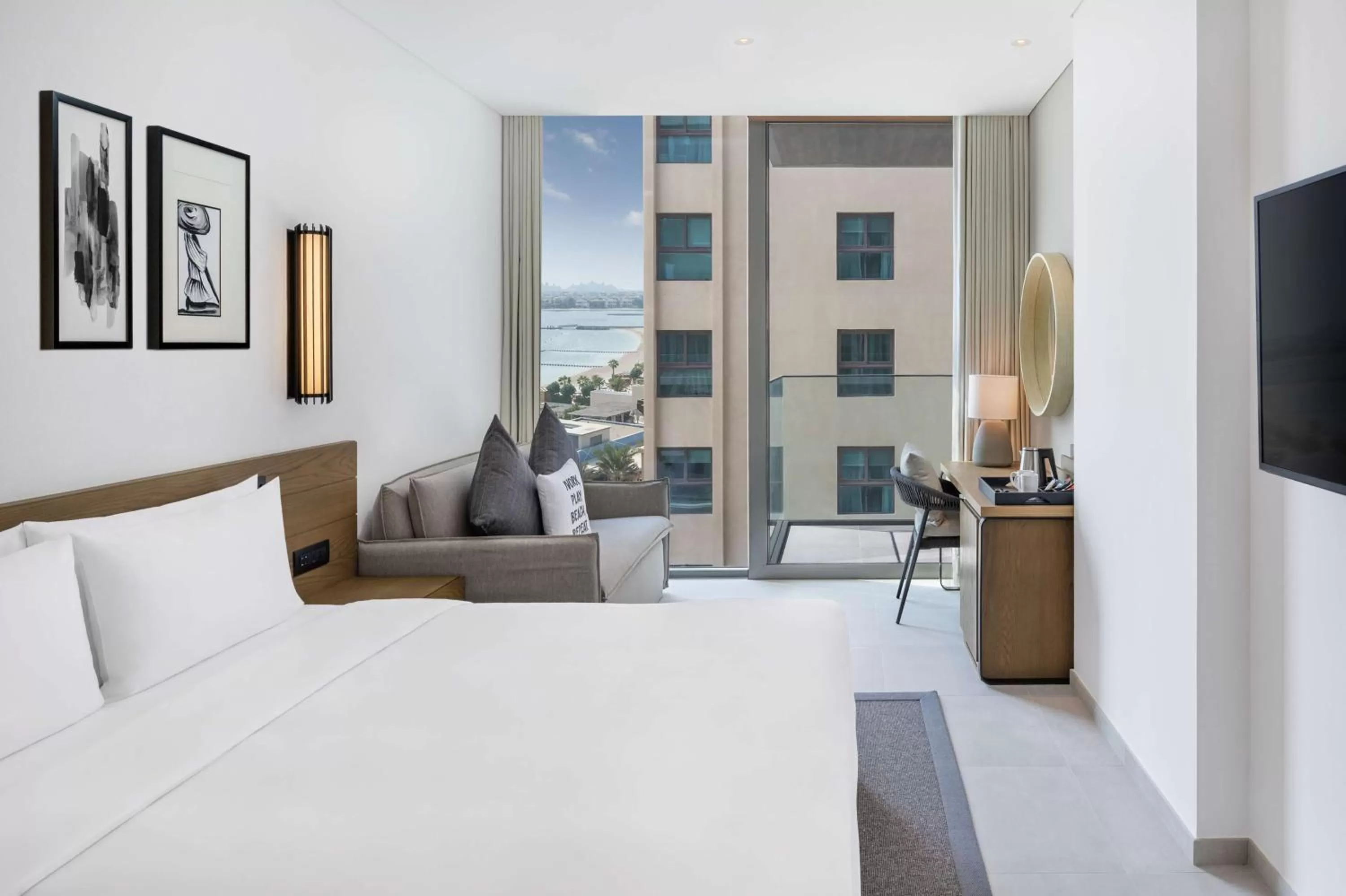 Bedroom, Bed in Radisson Beach Resort Palm Jumeirah