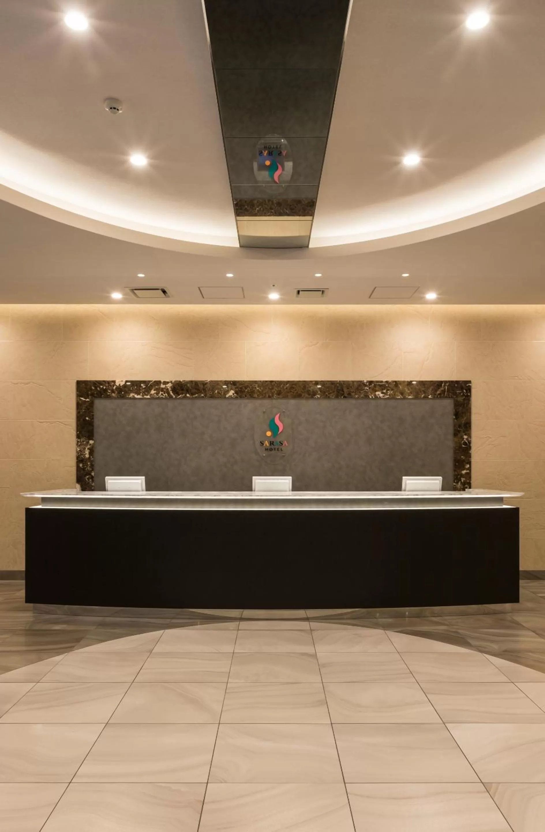 Lobby or reception in SARASA HOTEL Shin-Osaka