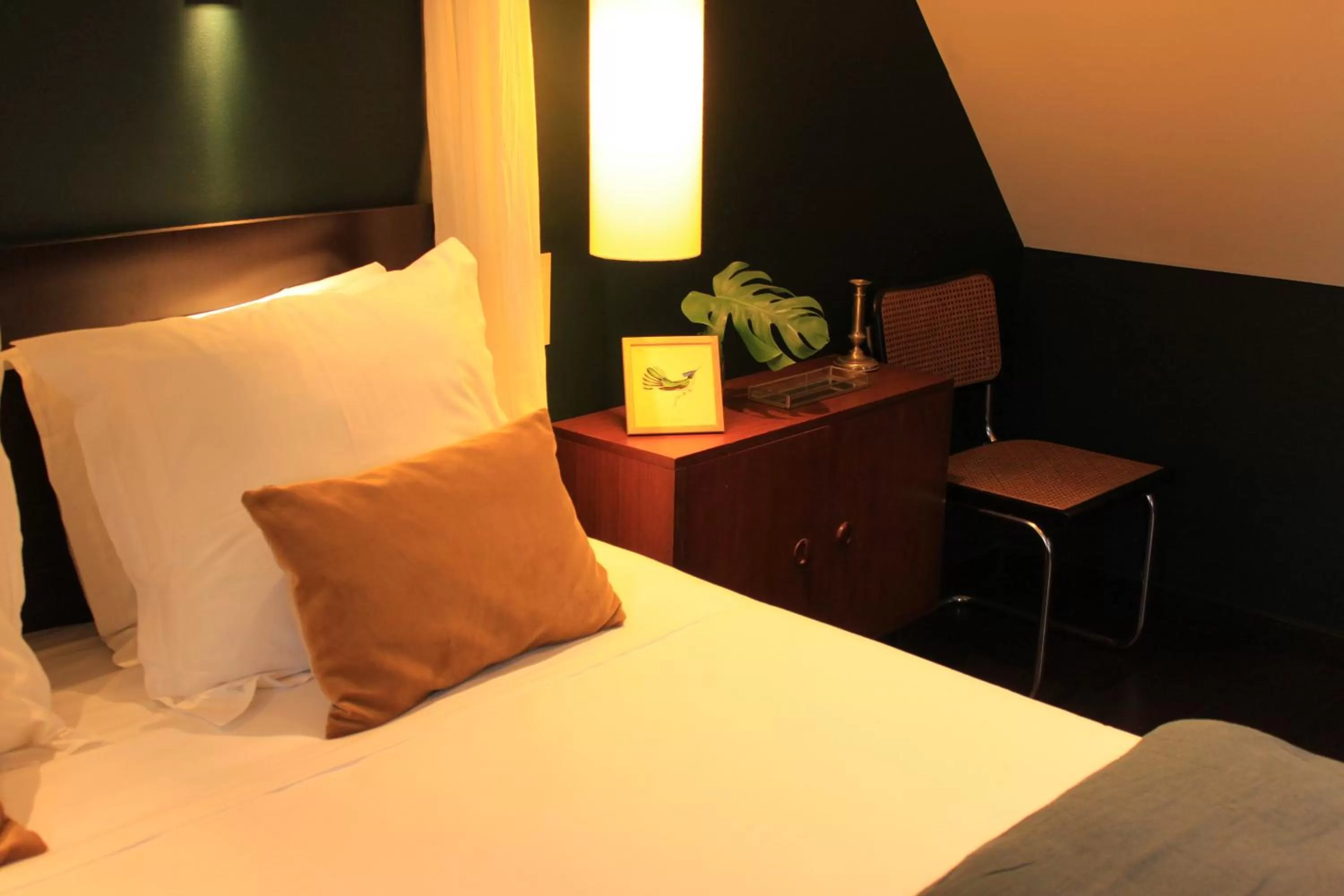 Bedroom, Bed in Domaine de Bellevue, The Originals Relais