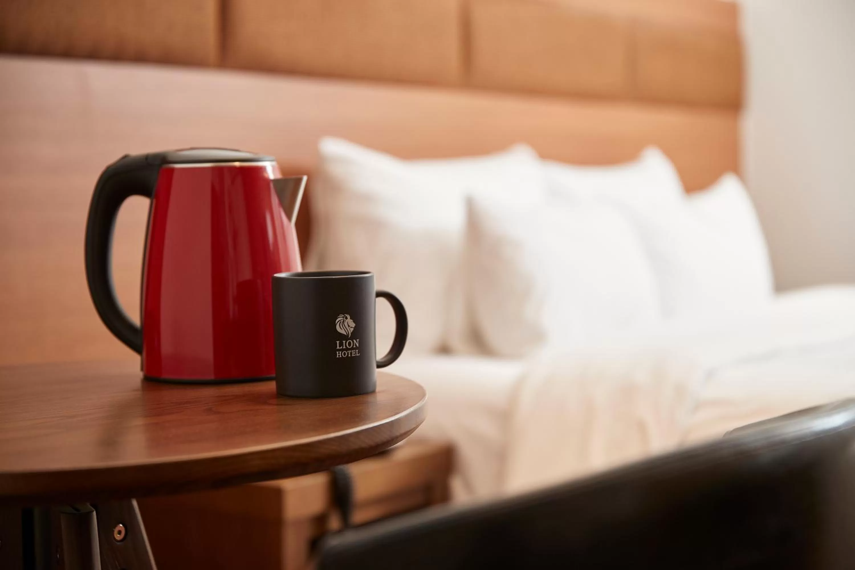 Coffee/tea facilities, Bed in Lion Hotel