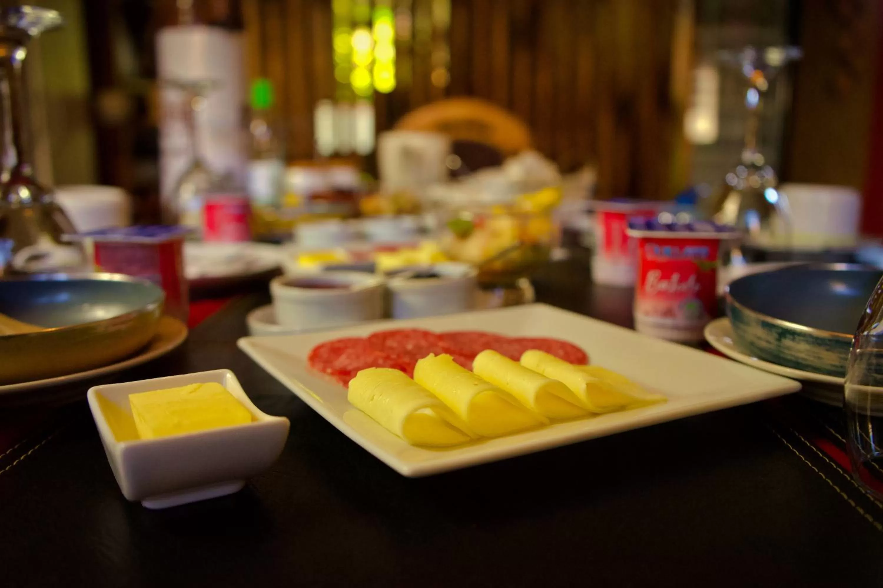 Continental breakfast in Casa Roble Añejo Bed & Breakfast