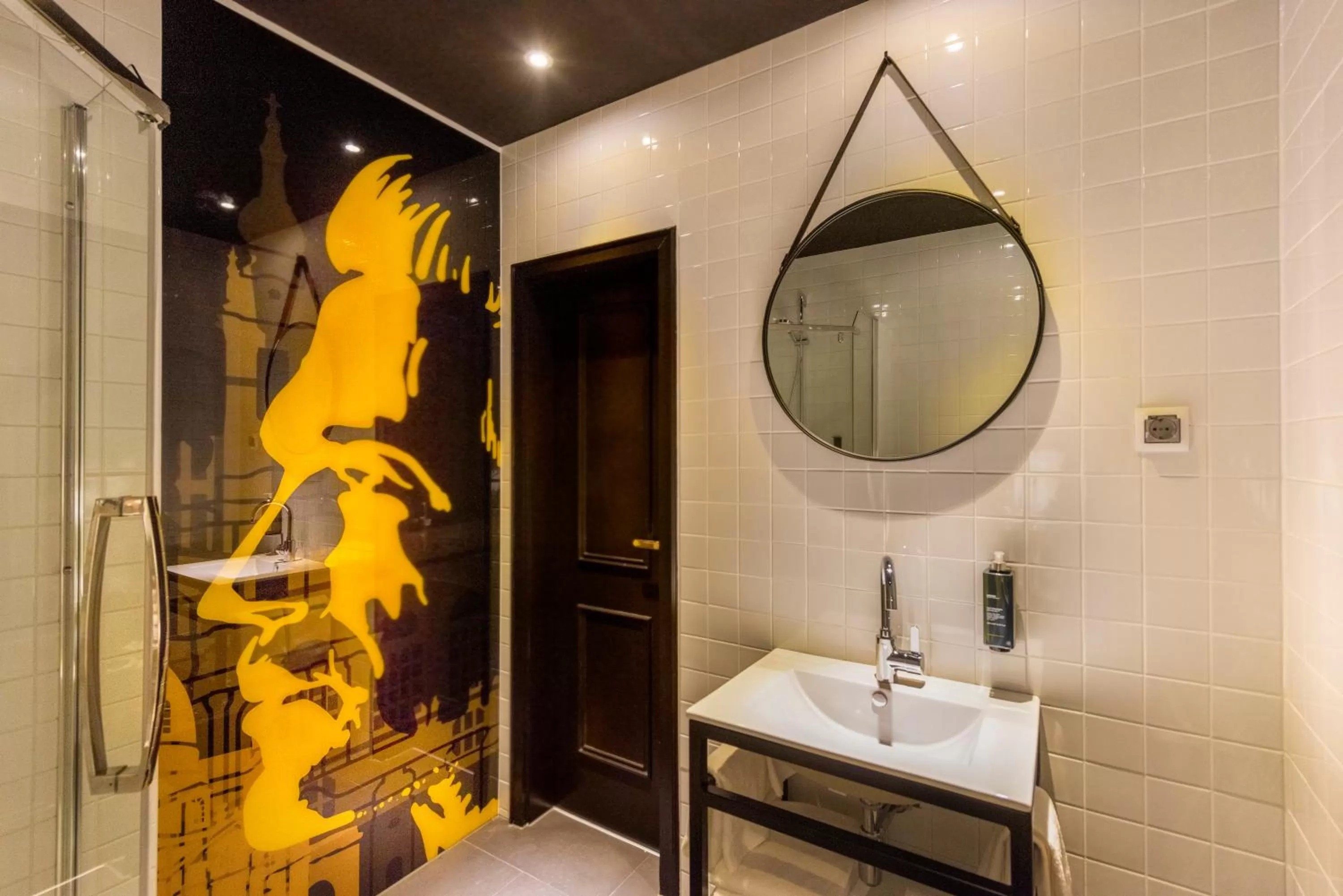 Bathroom in ibis Styles Dresden Neustadt