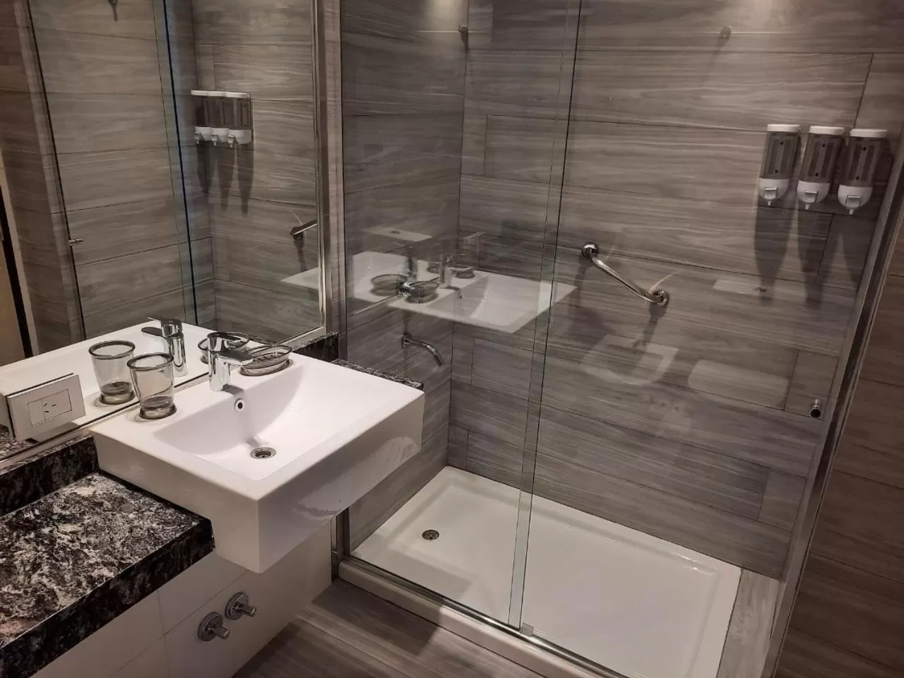 Studio with Balcony in In House BA - Le coq