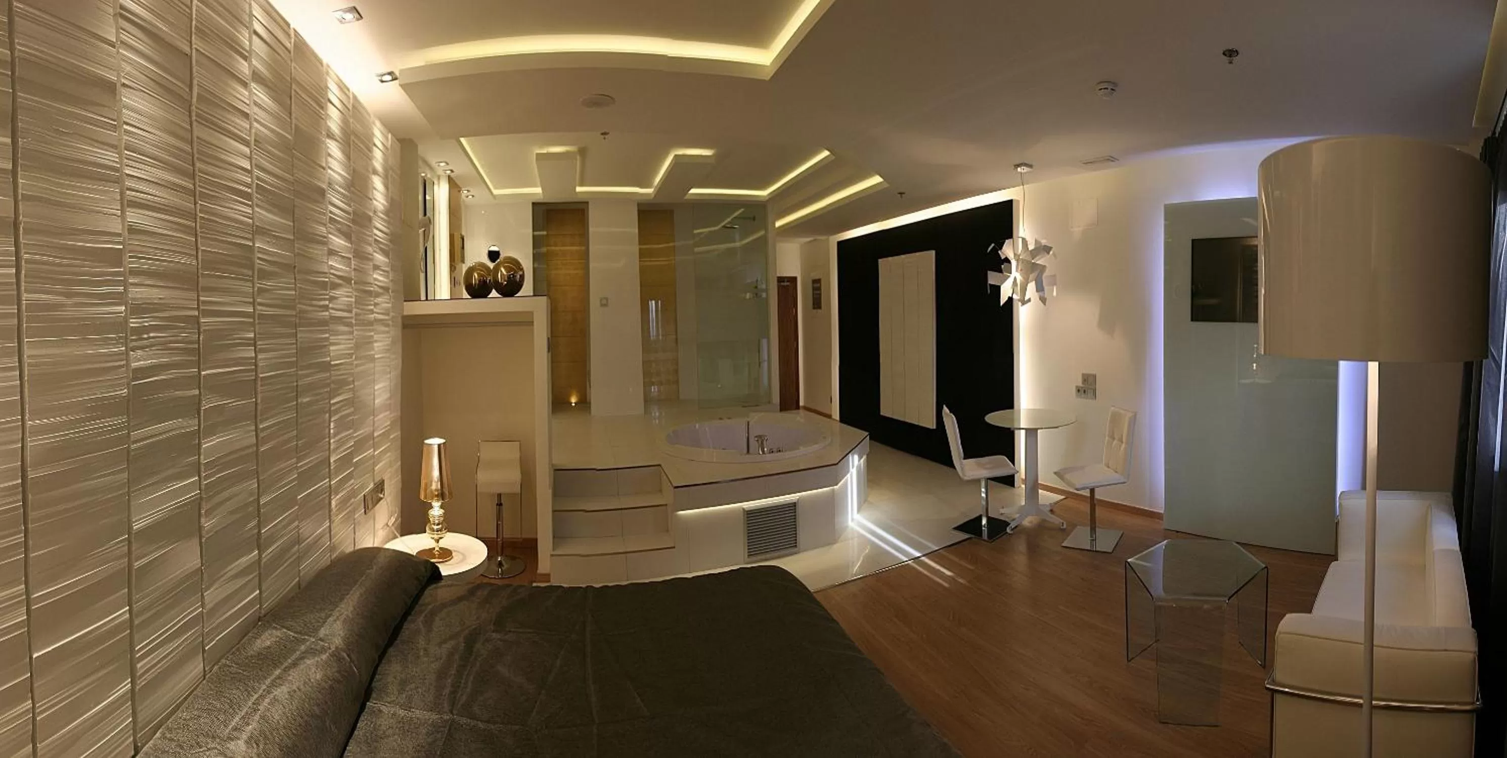 Photo of the whole room in Kadrit Hotel