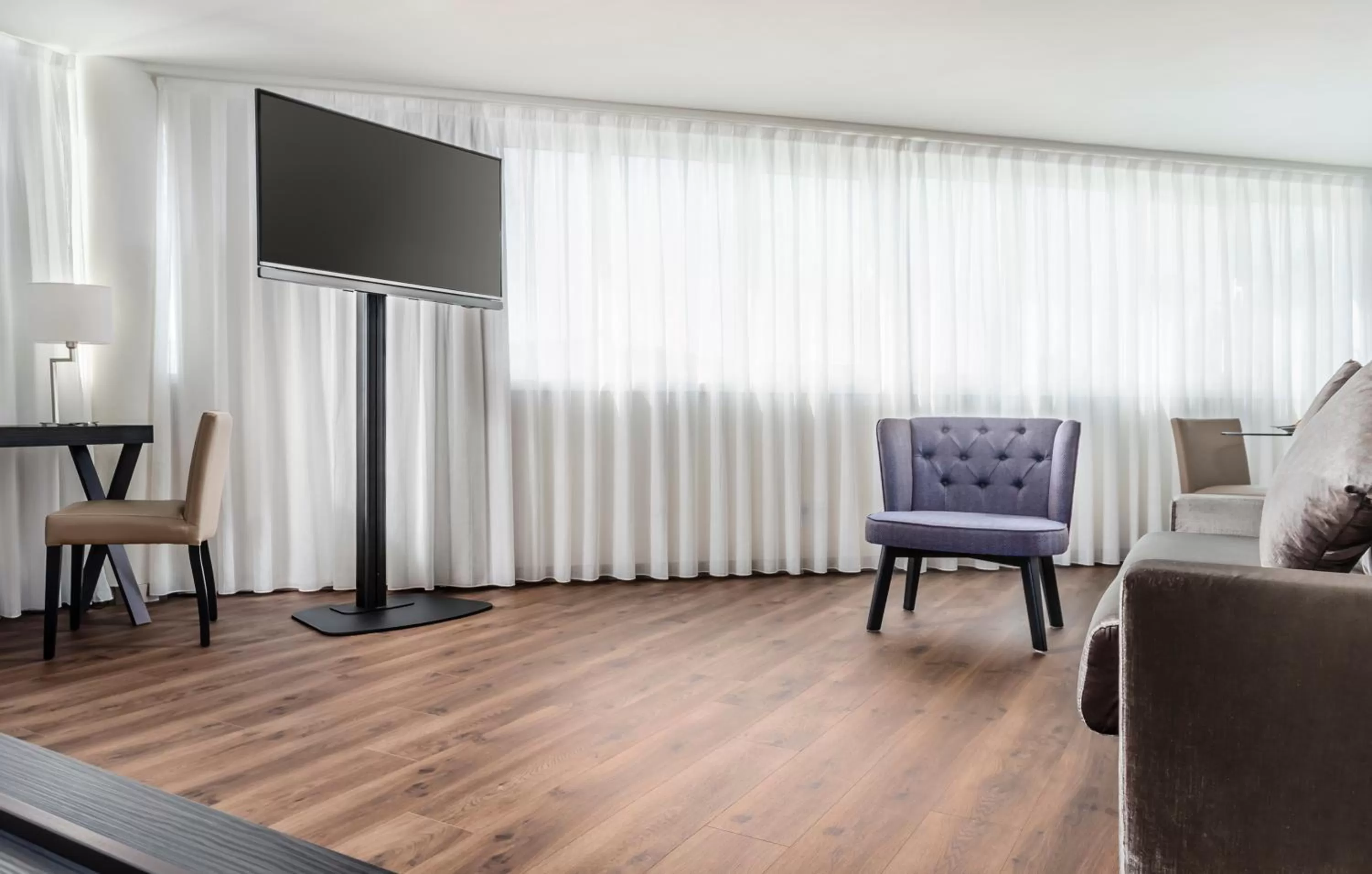 TV and multimedia in Exe Parc del Vallés