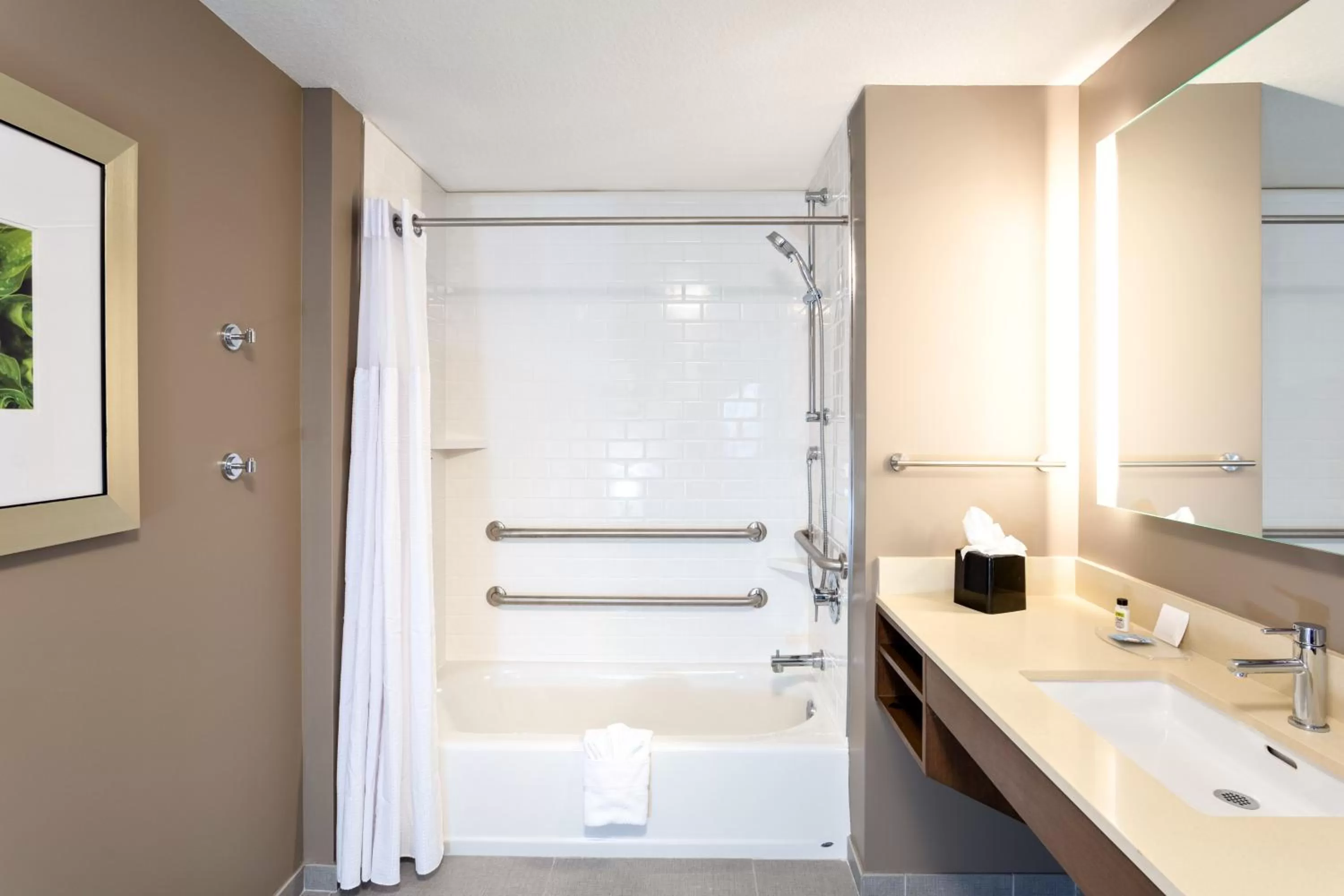 Bathroom in Staybridge Suites - Fort Lauderdale Airport - West by IHG