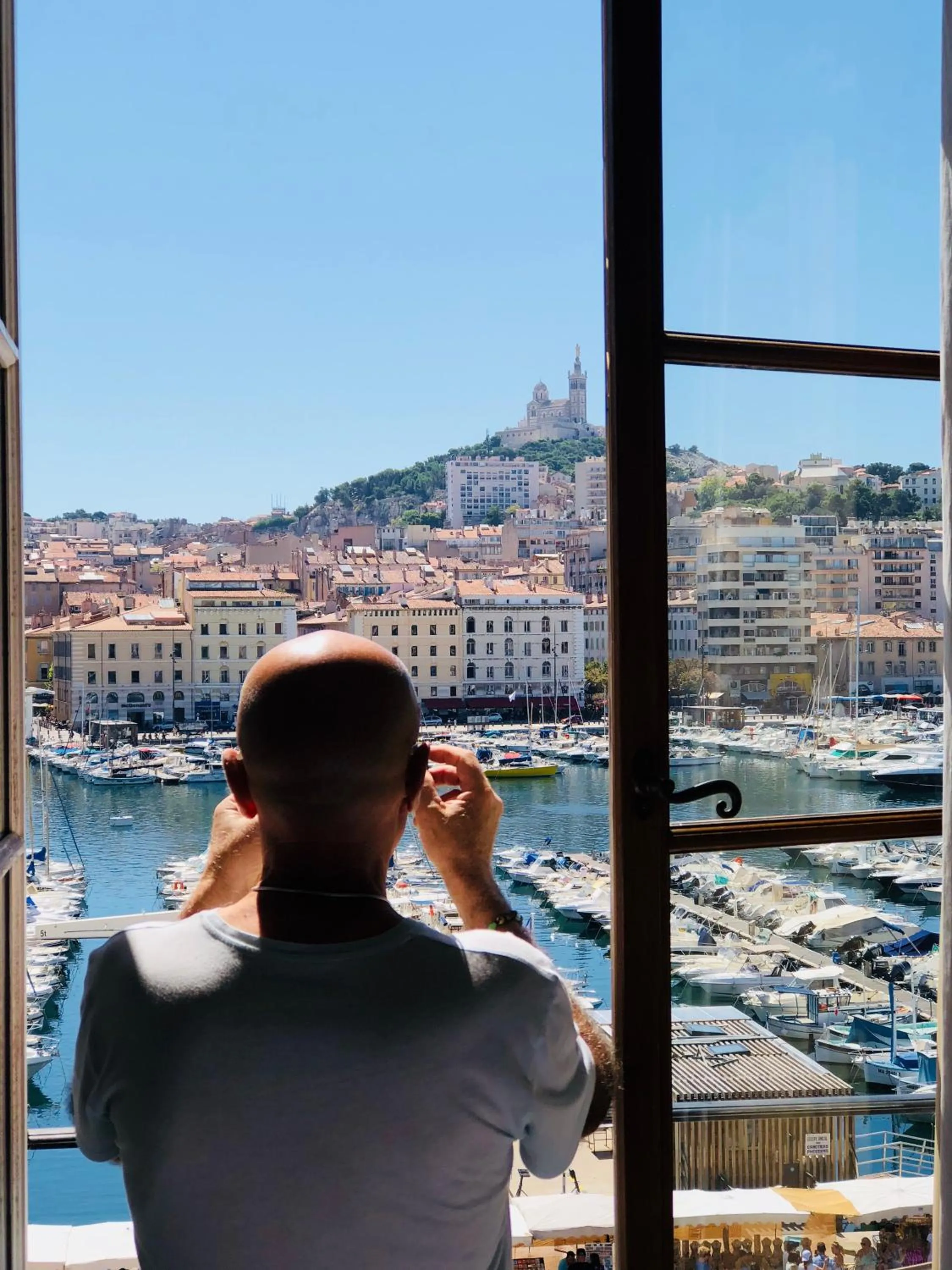 Restaurant/places to eat in Hotel Belle-Vue Vieux-Port