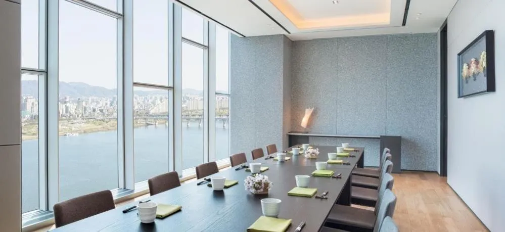 Restaurant/places to eat in Vista Walkerhill Seoul - formerly W Seoul