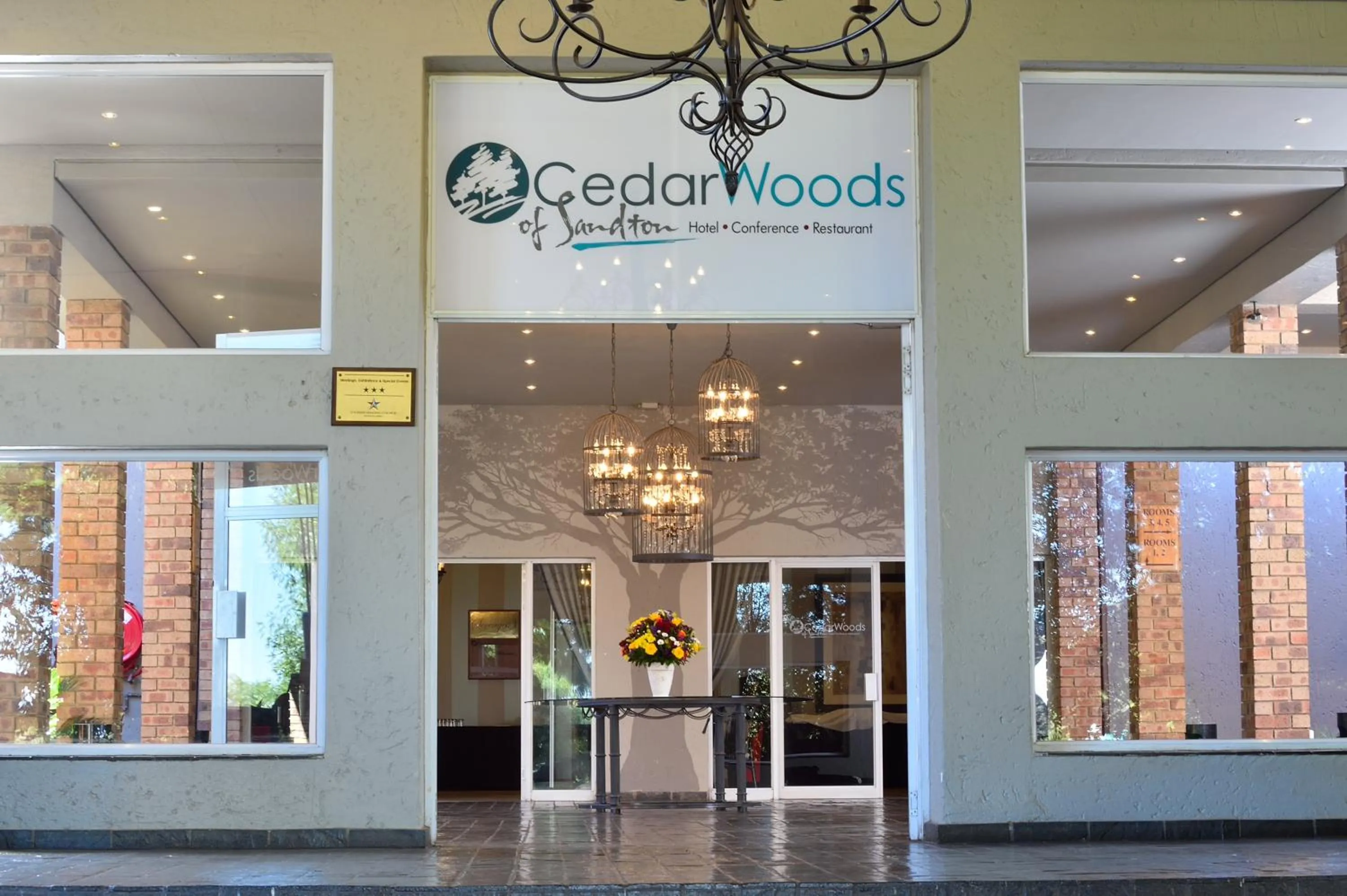 Facade/entrance in CedarWoods of Sandton