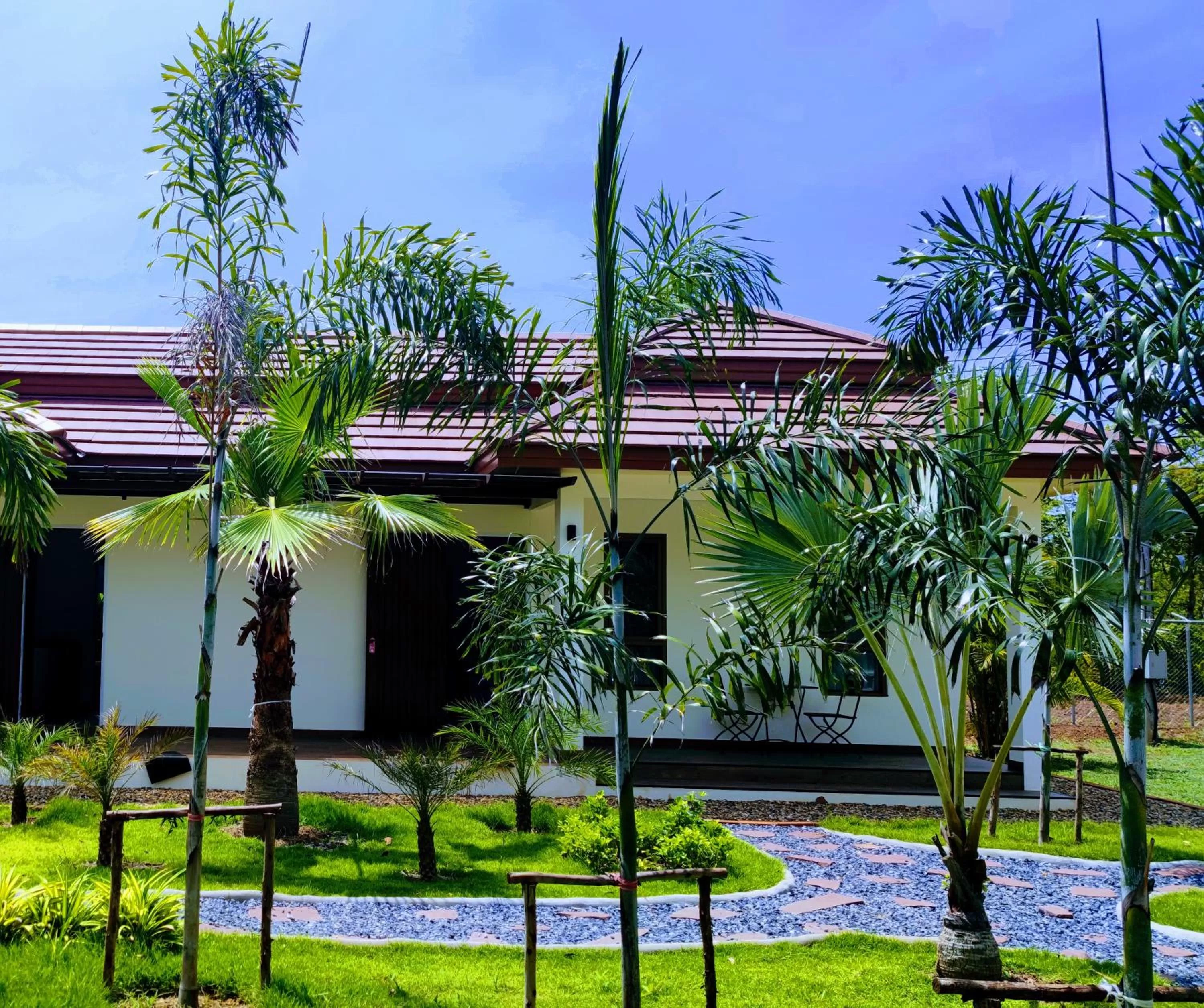 Garden in Isan Golf & Adventure Hotel