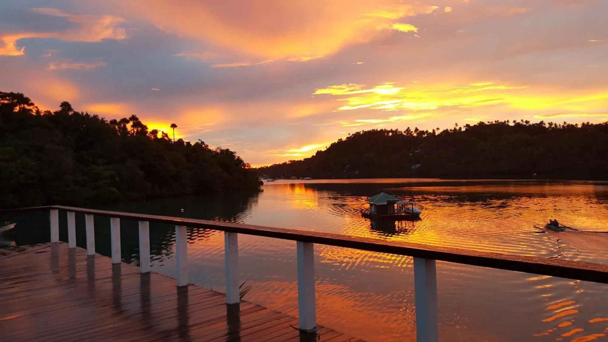 Sea view in Edgewater Dive & Spa Resort