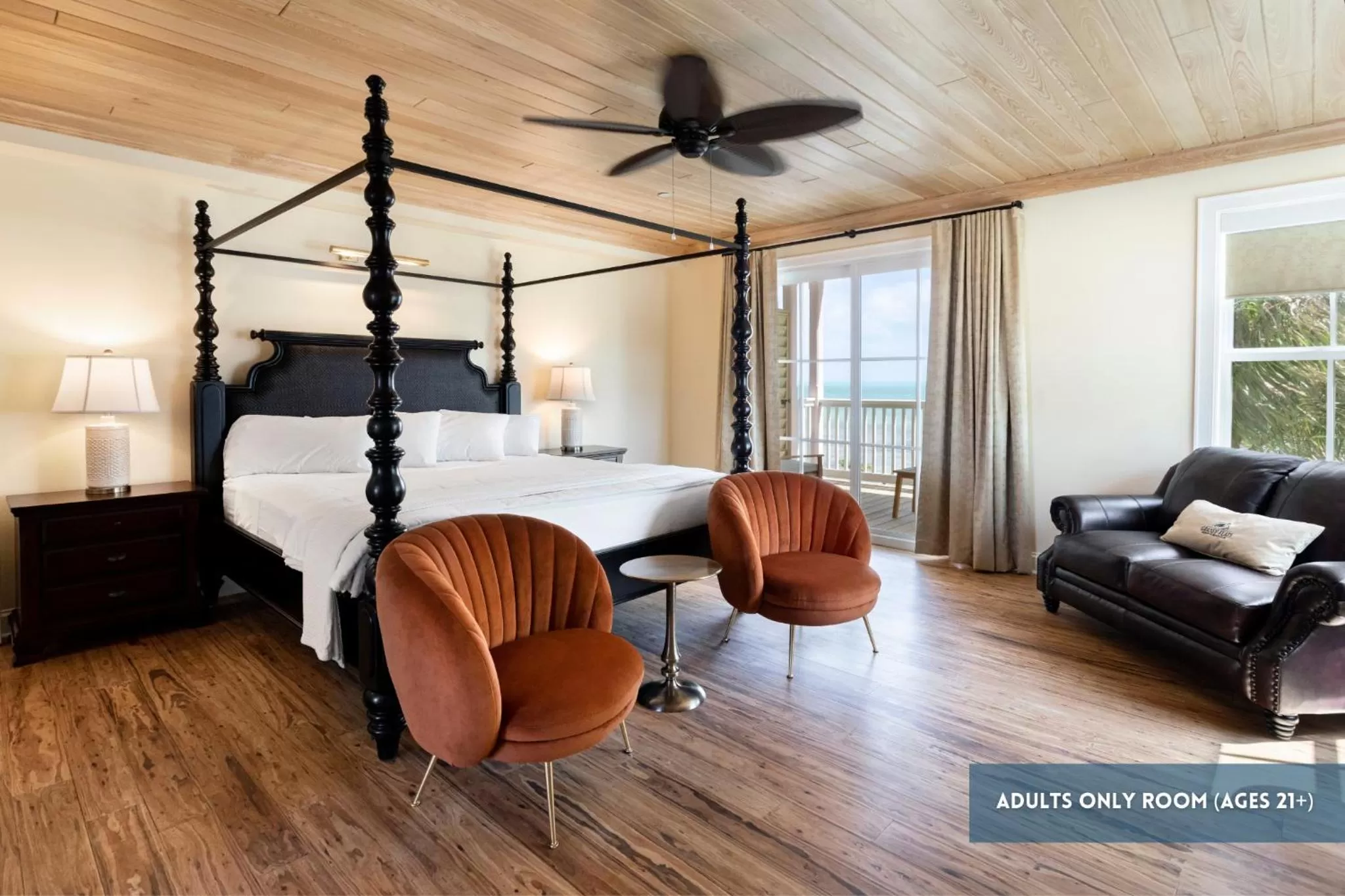 Photo of the whole room, Bed in Grassy Flats Resort & Beach Club