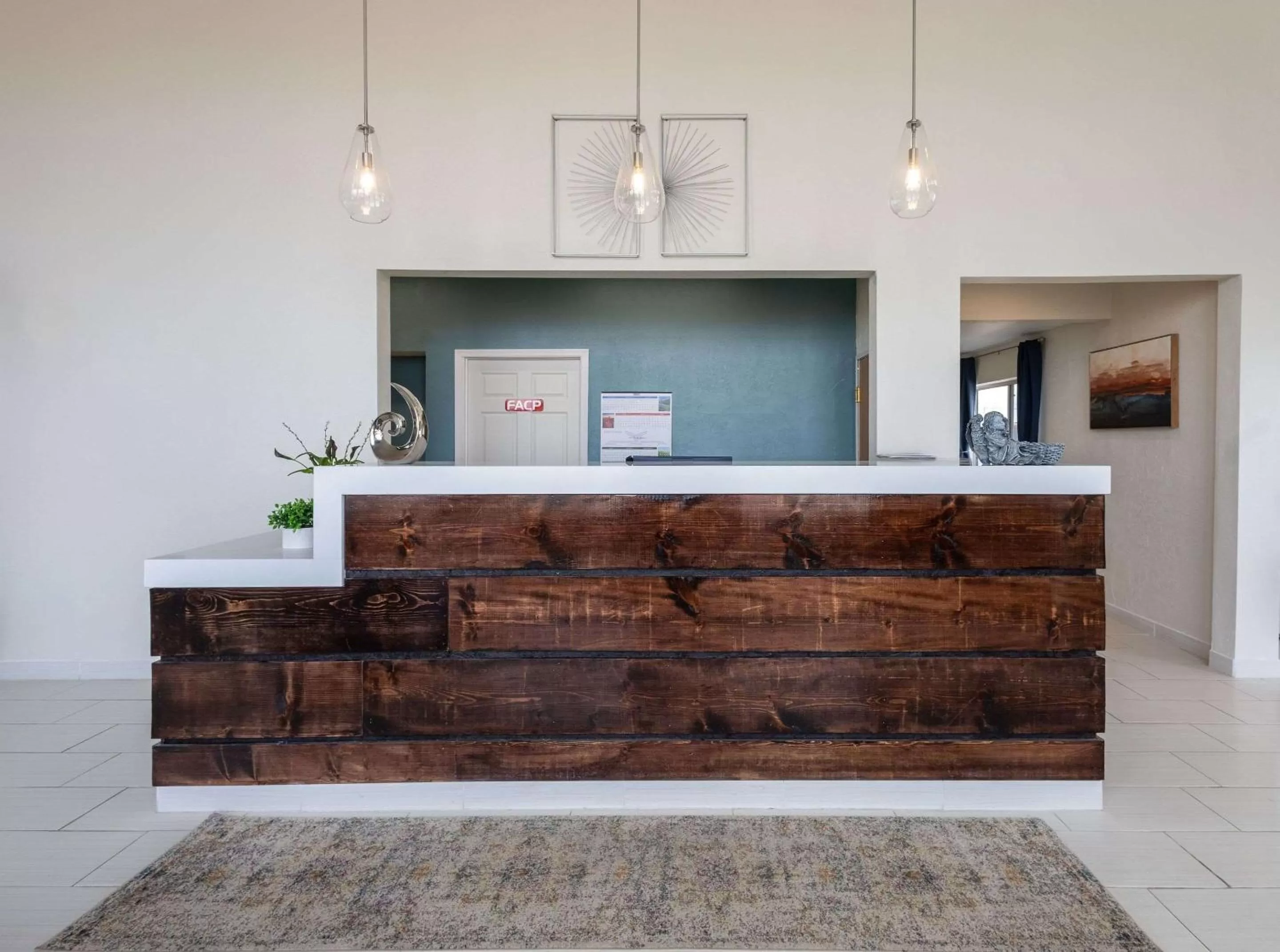 Lobby or reception in Quality Inn Winslow I-40